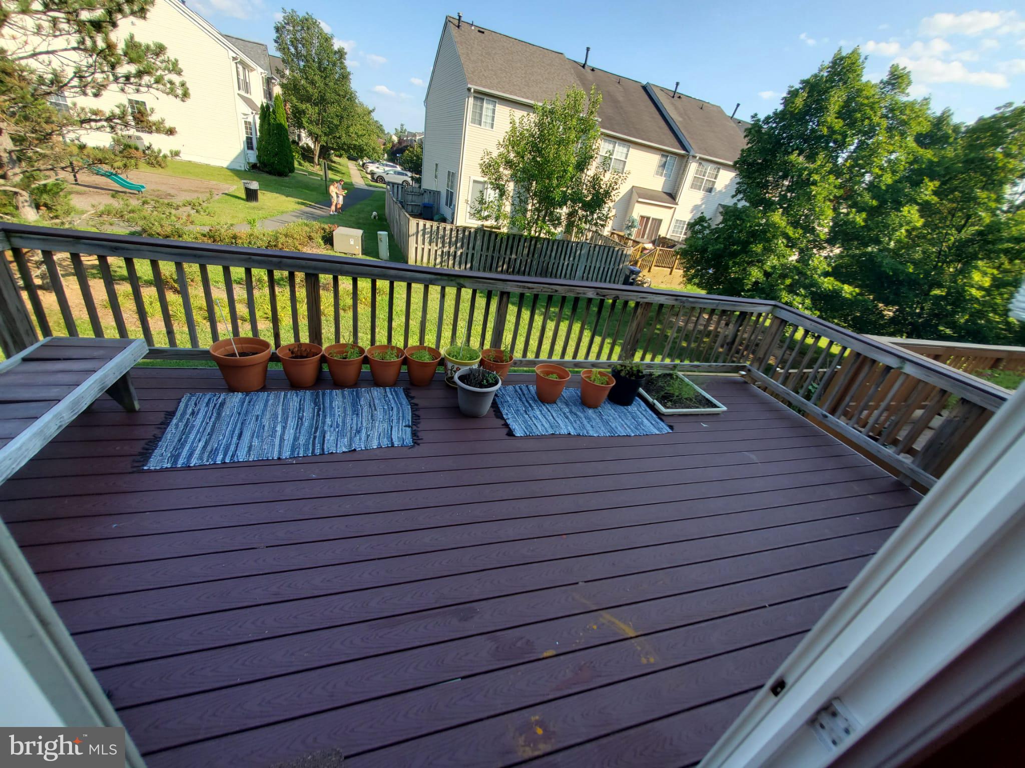 MCNAIR FARMS LANDBAY - Residential Lease