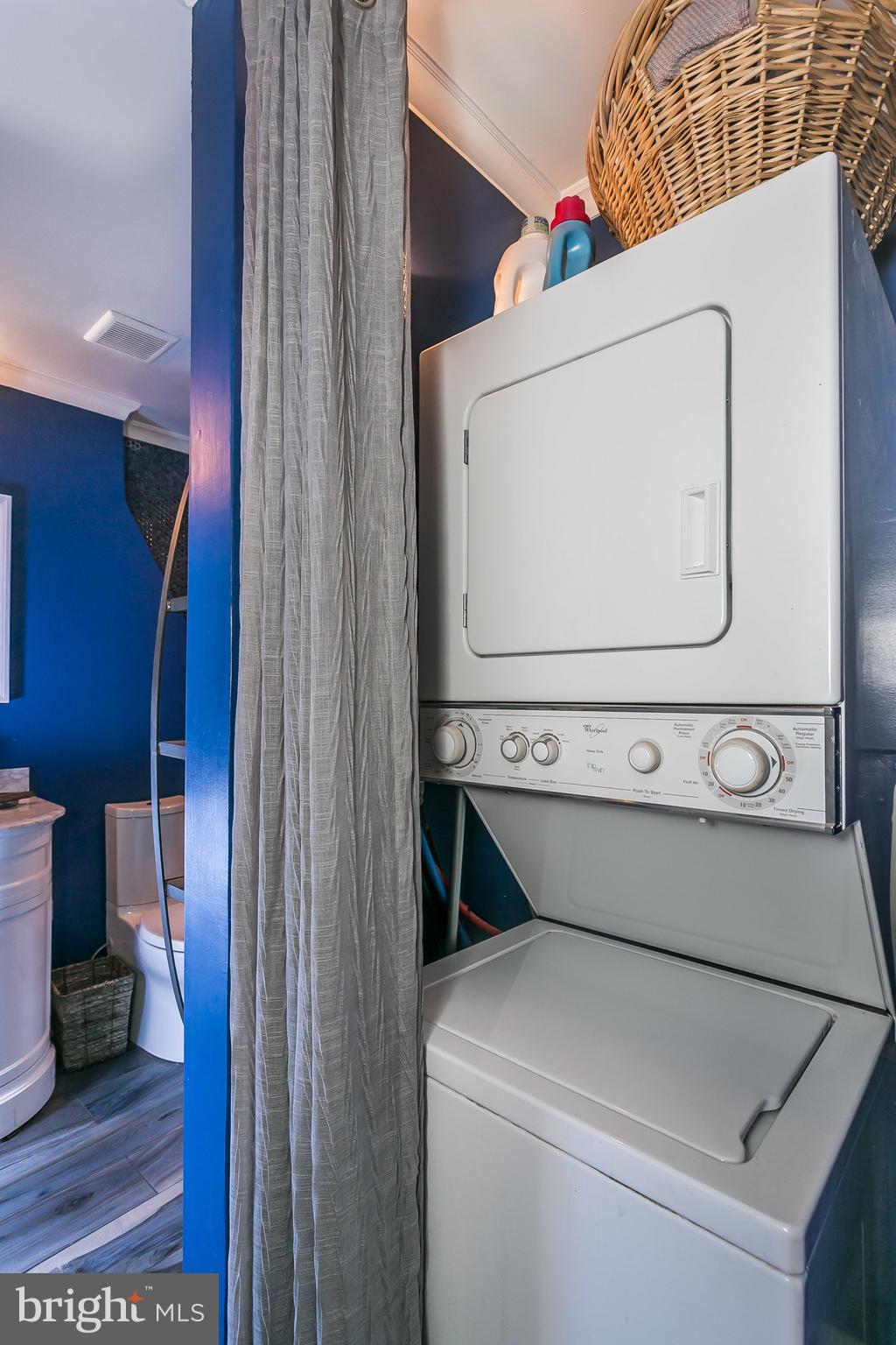 MOUNT VERNON PLACE HISTORIC DISTRICT - Residential Lease