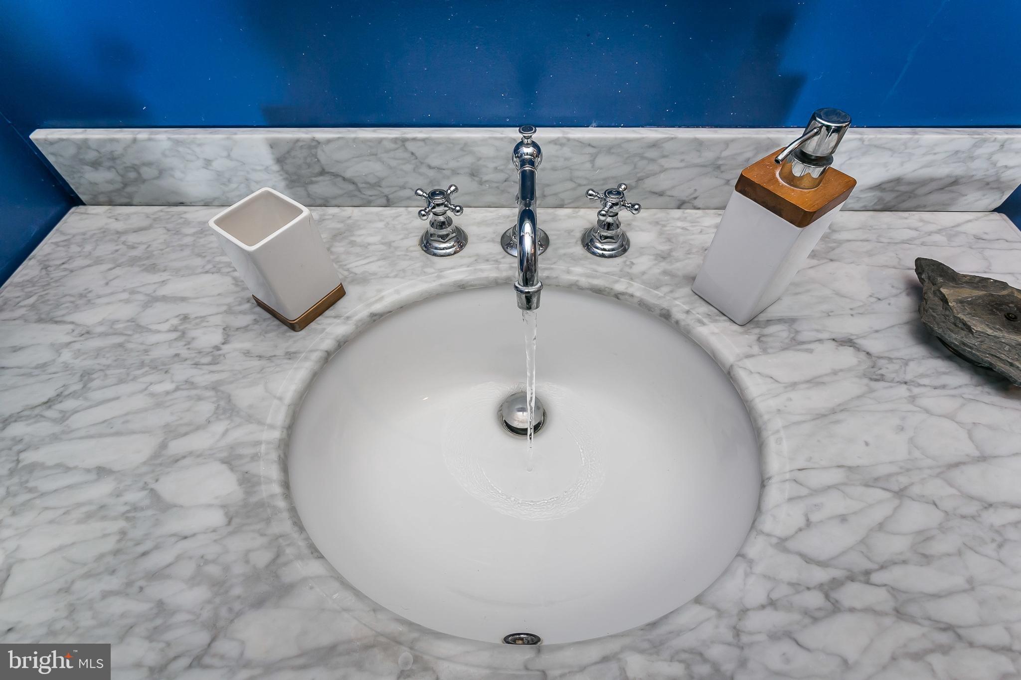 MOUNT VERNON PLACE HISTORIC DISTRICT - Residential Lease