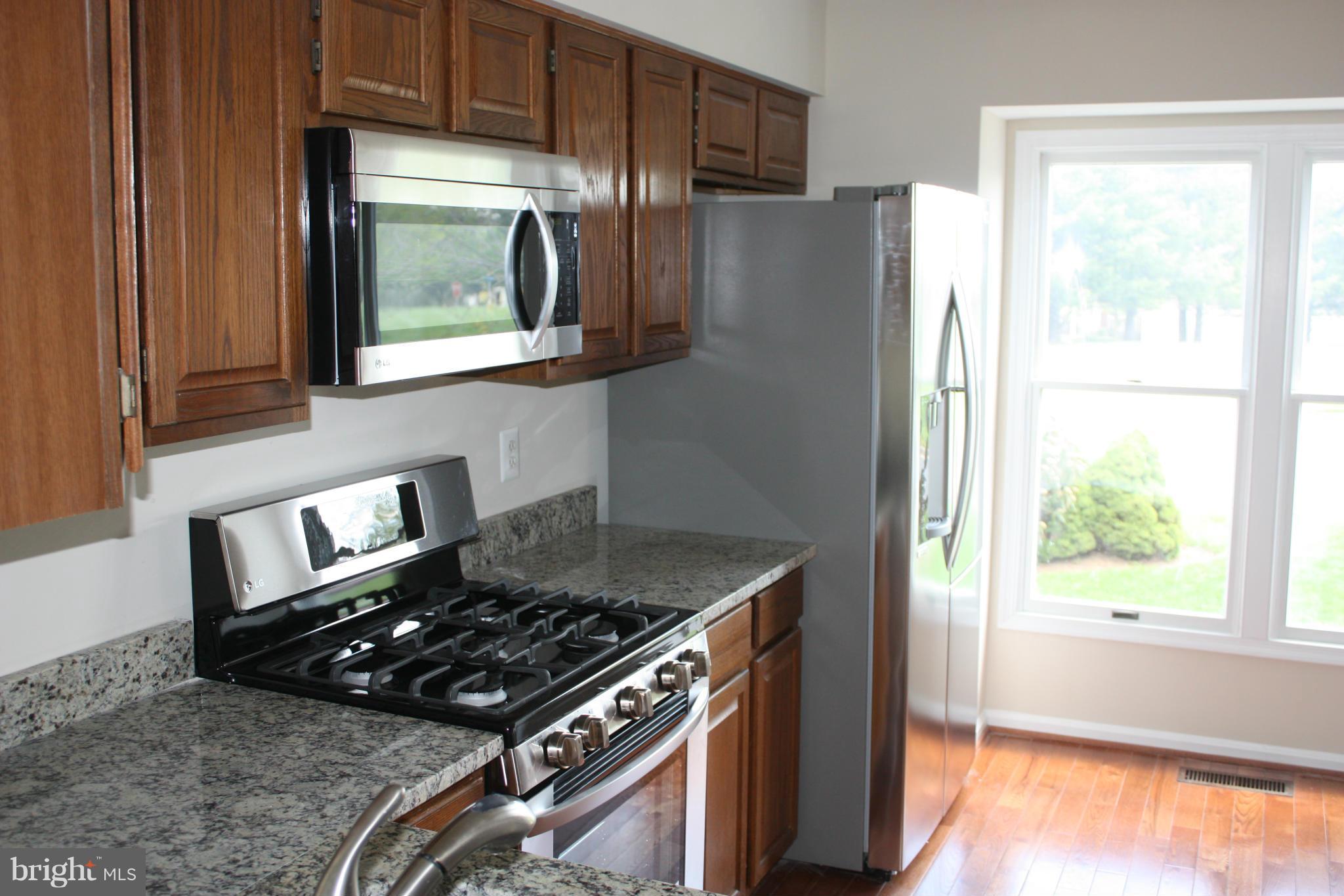 ASHBURN VILLAGE - Residential