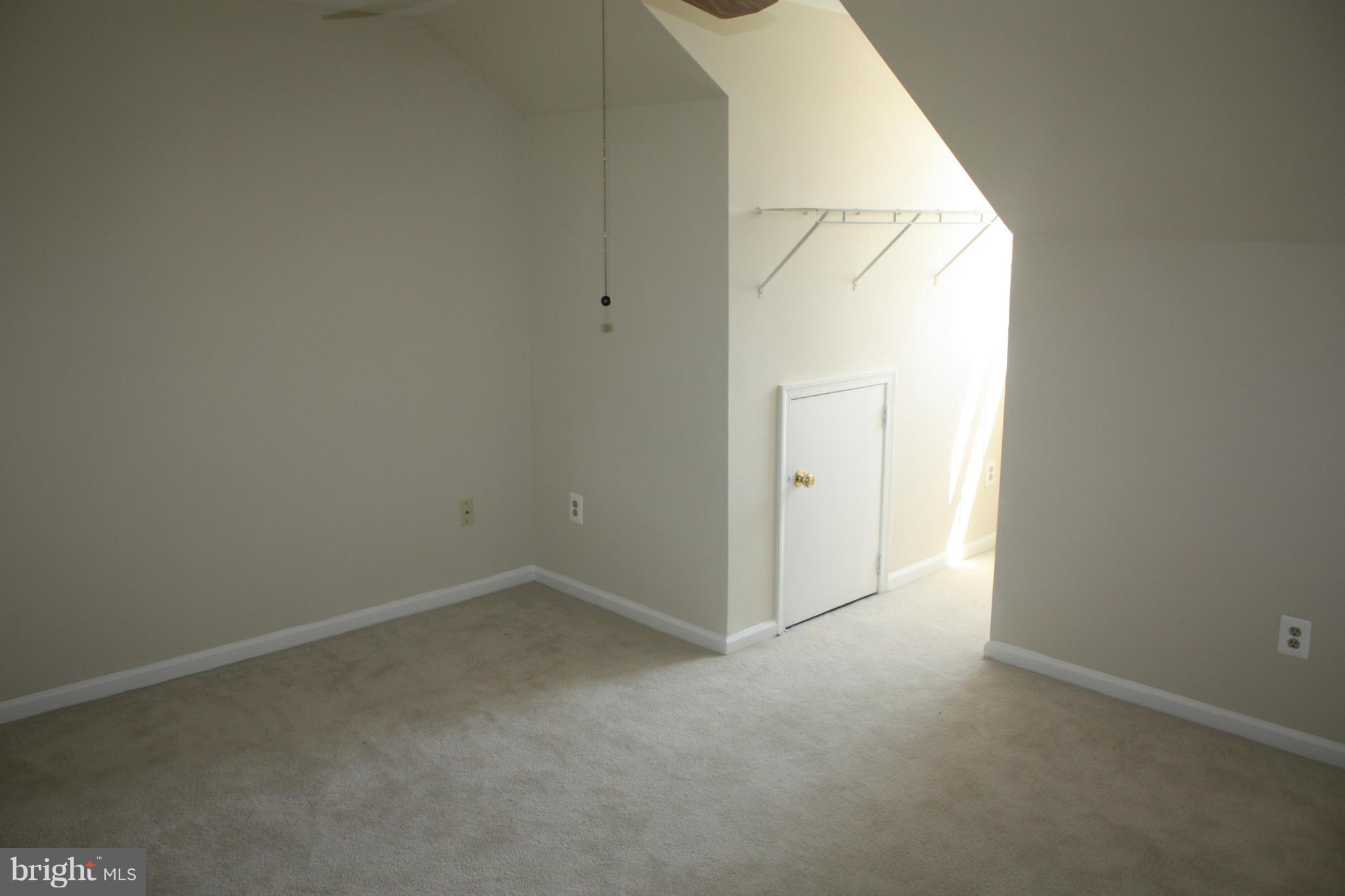 ASHBURN VILLAGE - Residential