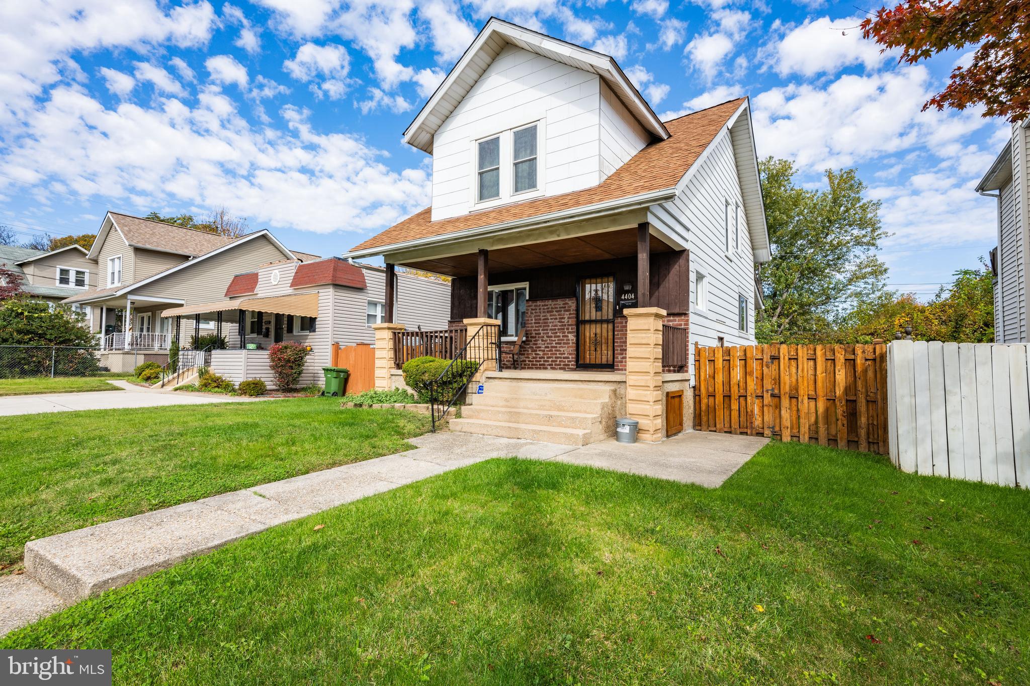 GARDENVILLE - Residential