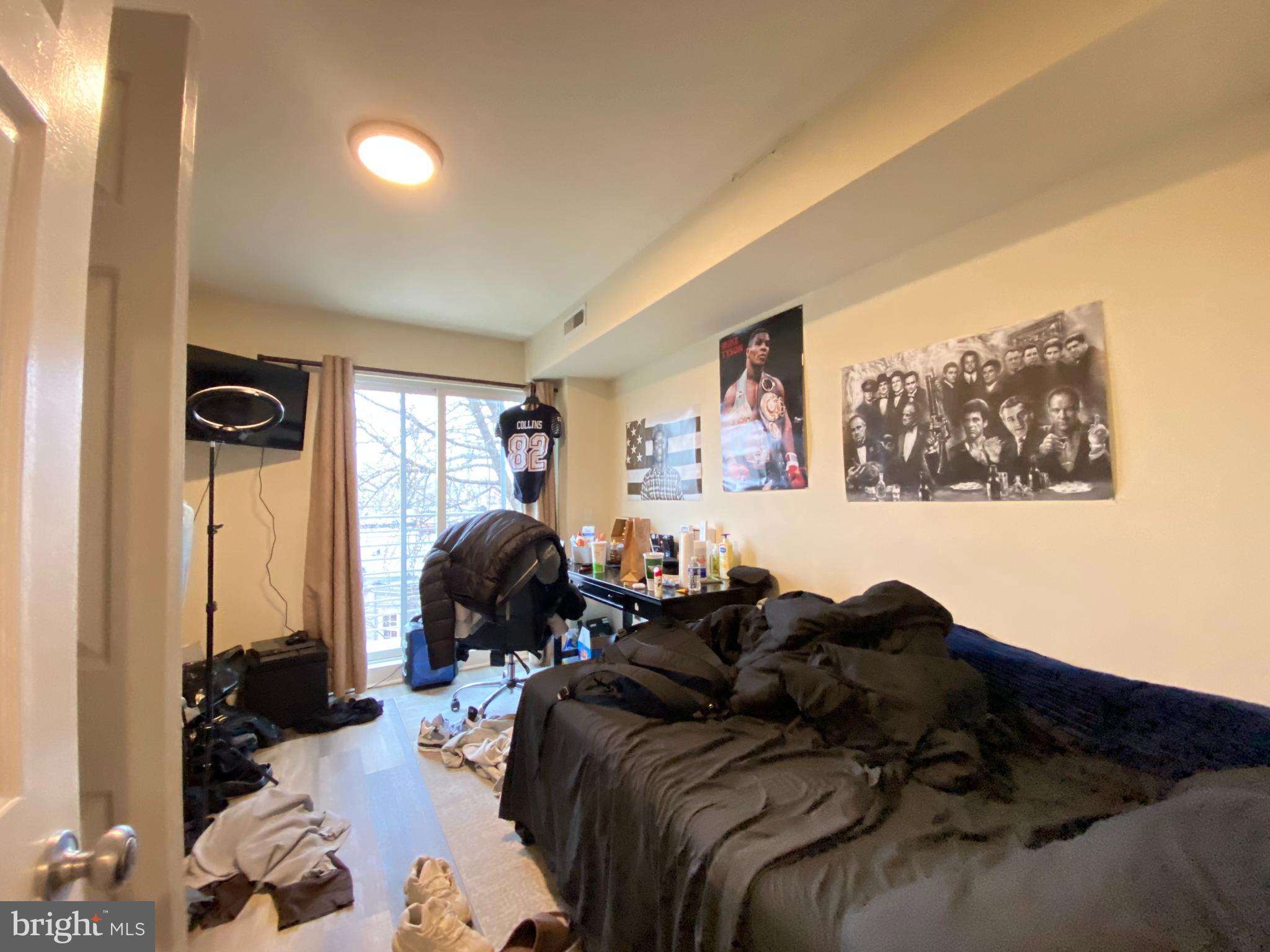 TEMPLE UNIVERSITY - Residential Lease