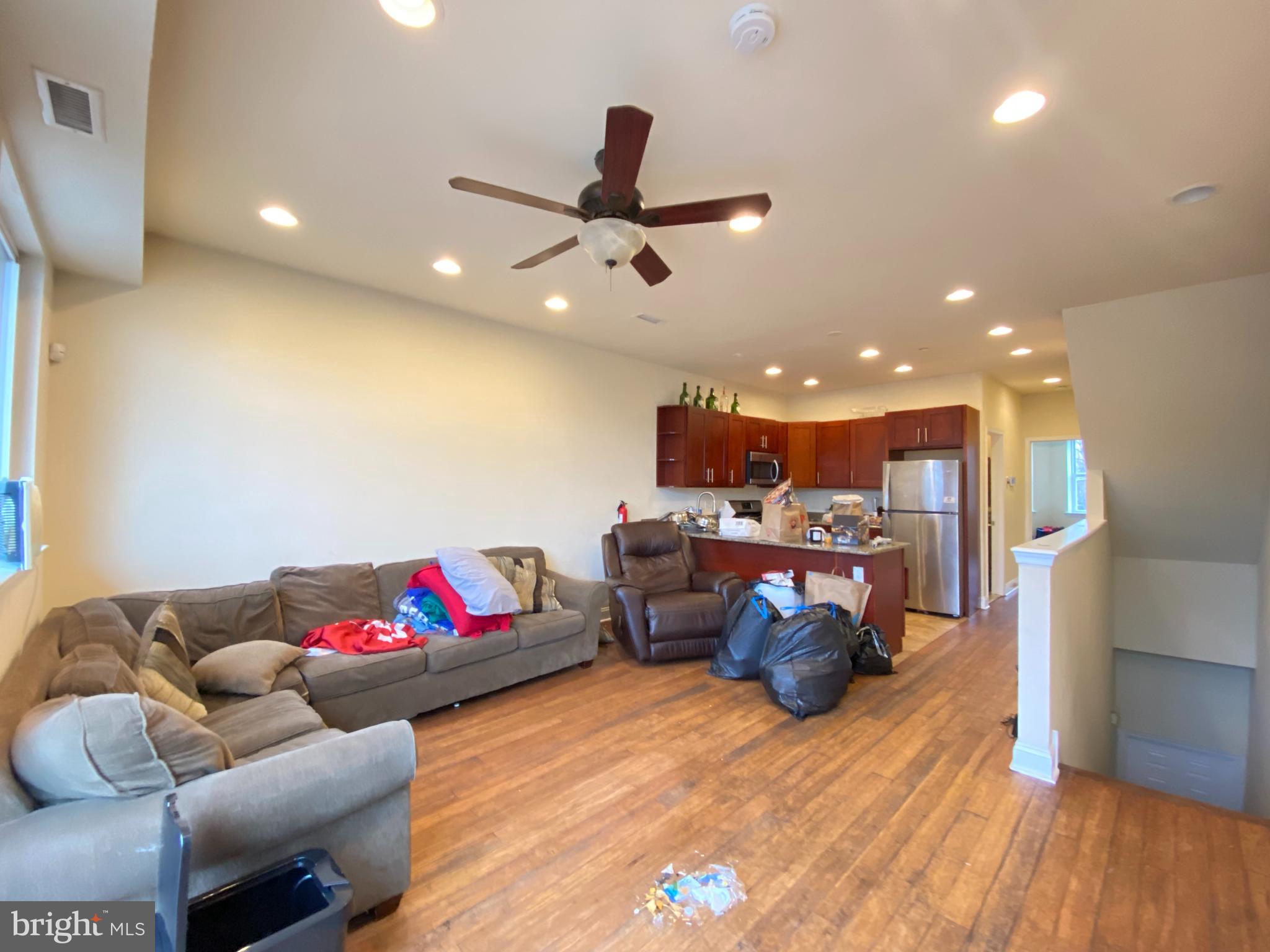 TEMPLE UNIVERSITY - Residential Lease