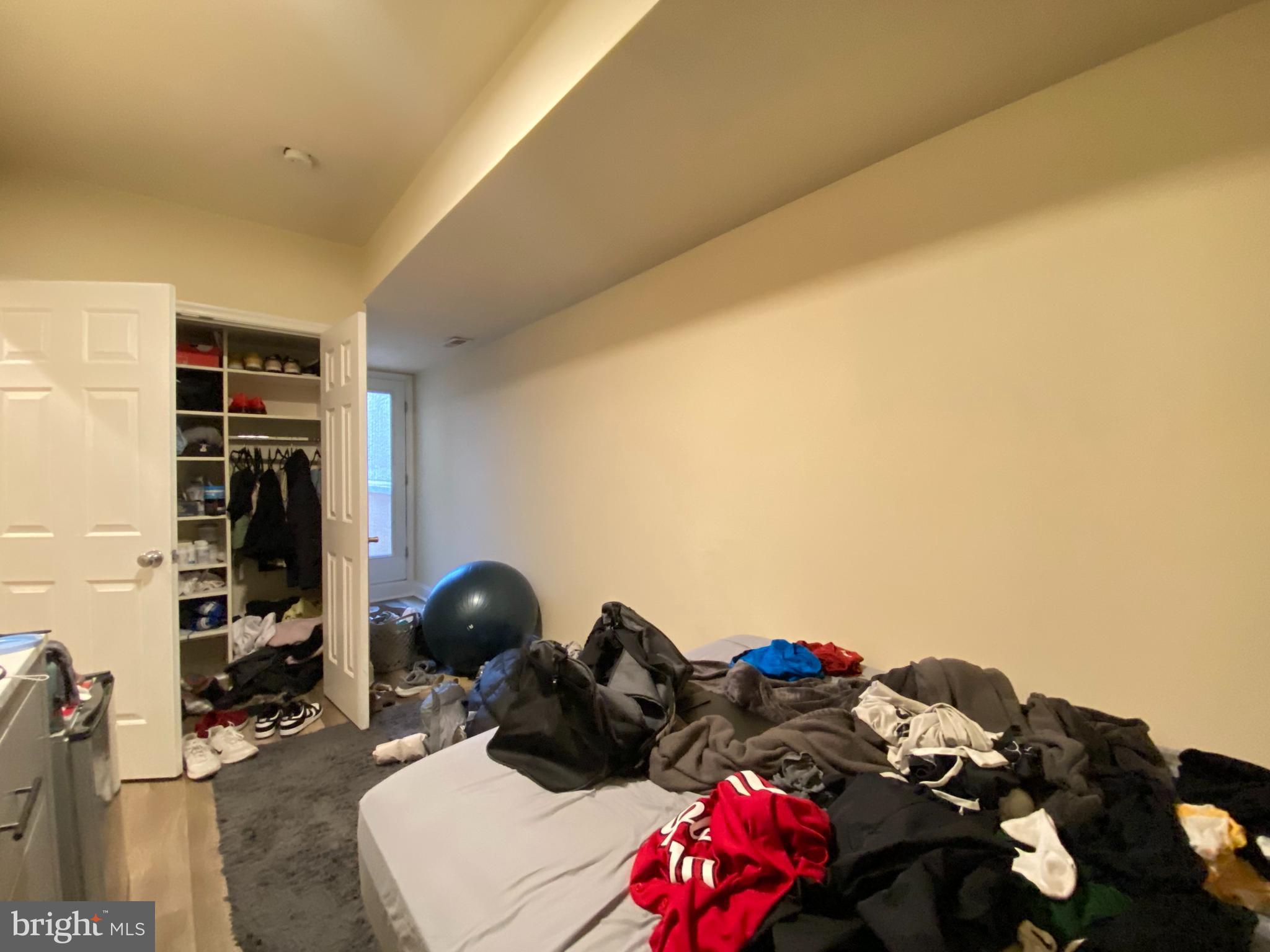 TEMPLE UNIVERSITY - Residential Lease