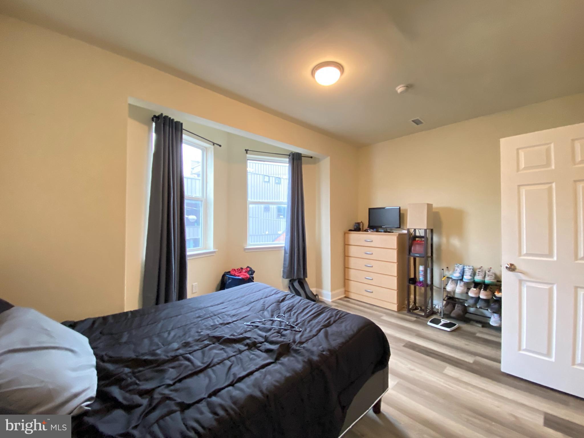 TEMPLE UNIVERSITY - Residential Lease