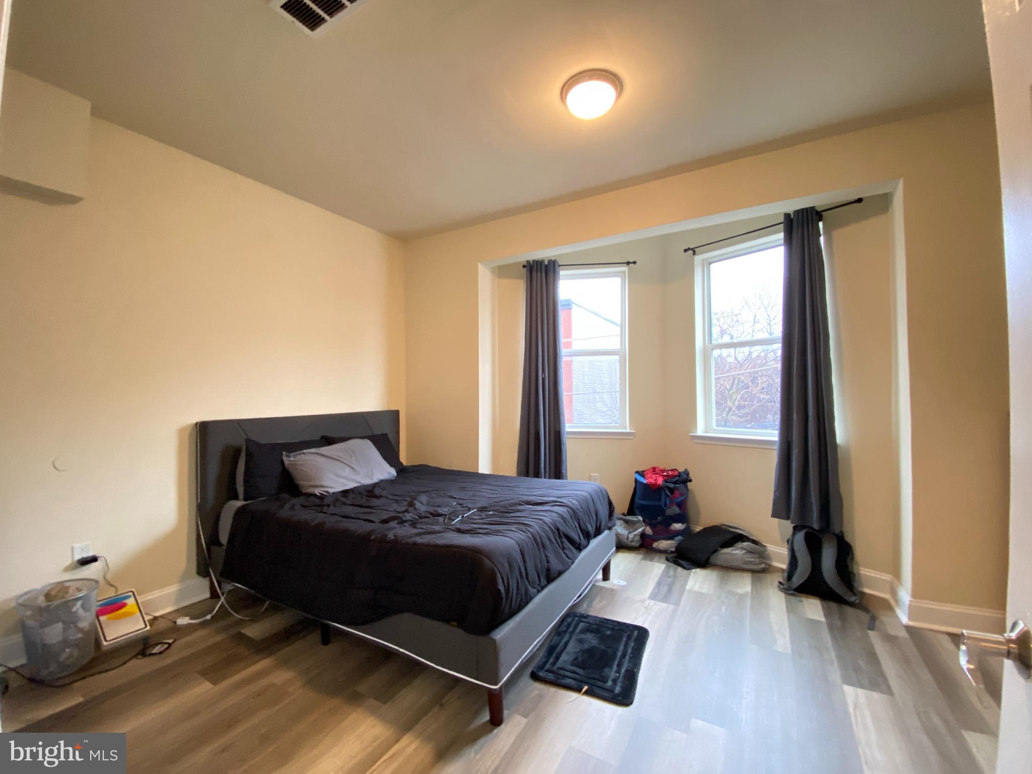 TEMPLE UNIVERSITY - Residential Lease