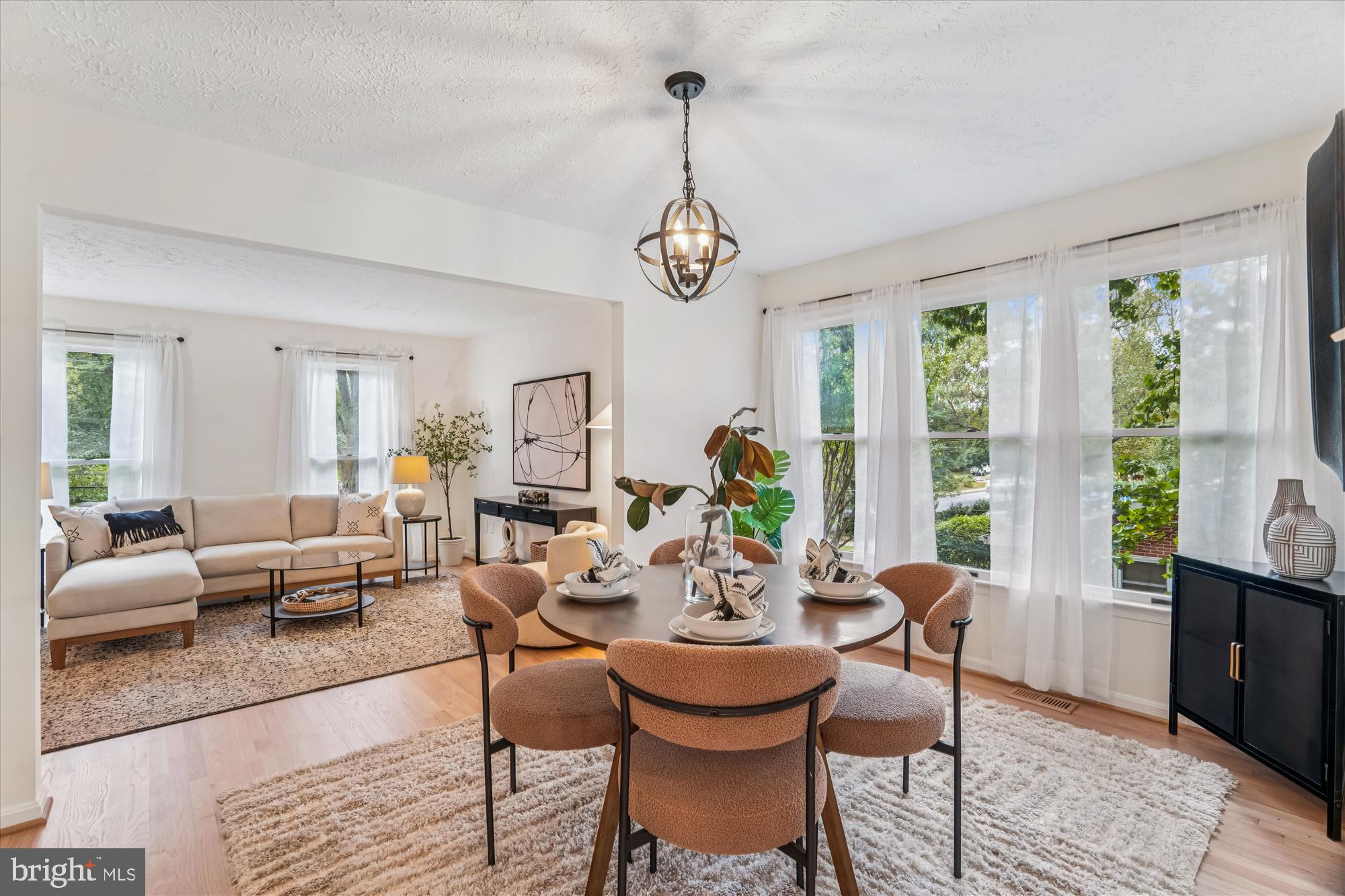 810 CHESTNUT TREE DRIVE