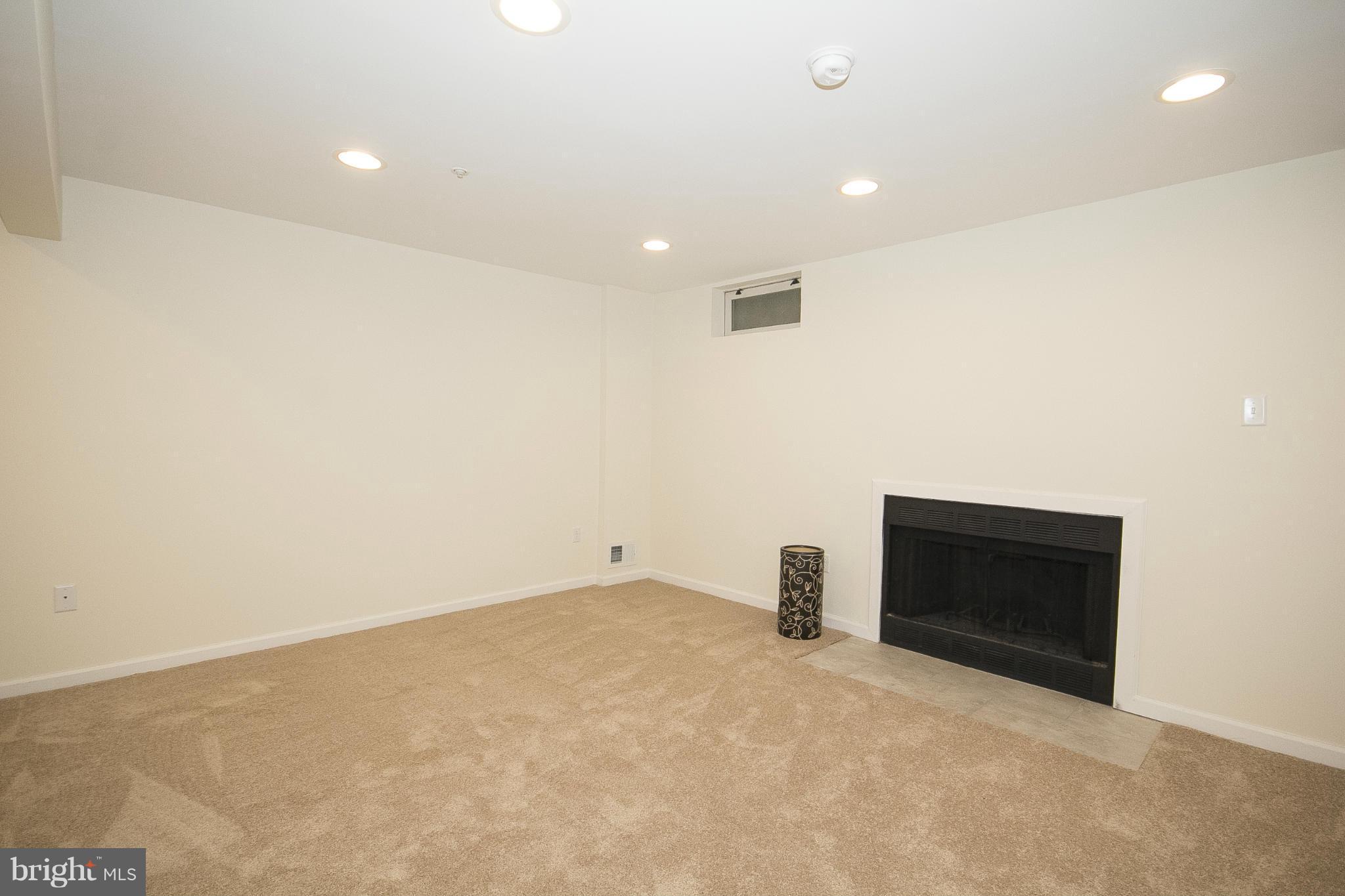 SAVAGE MEADOWS - Residential