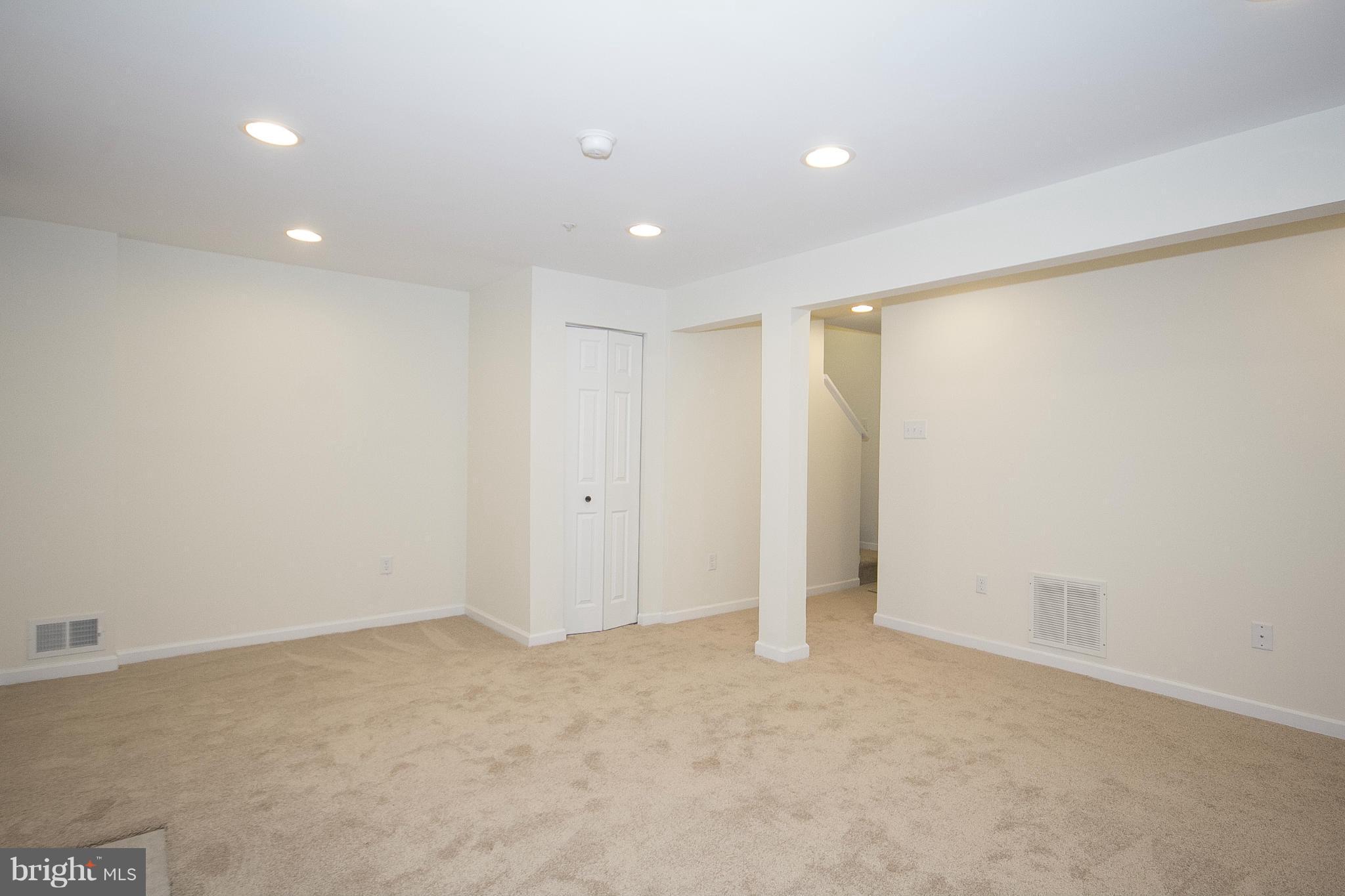 SAVAGE MEADOWS - Residential