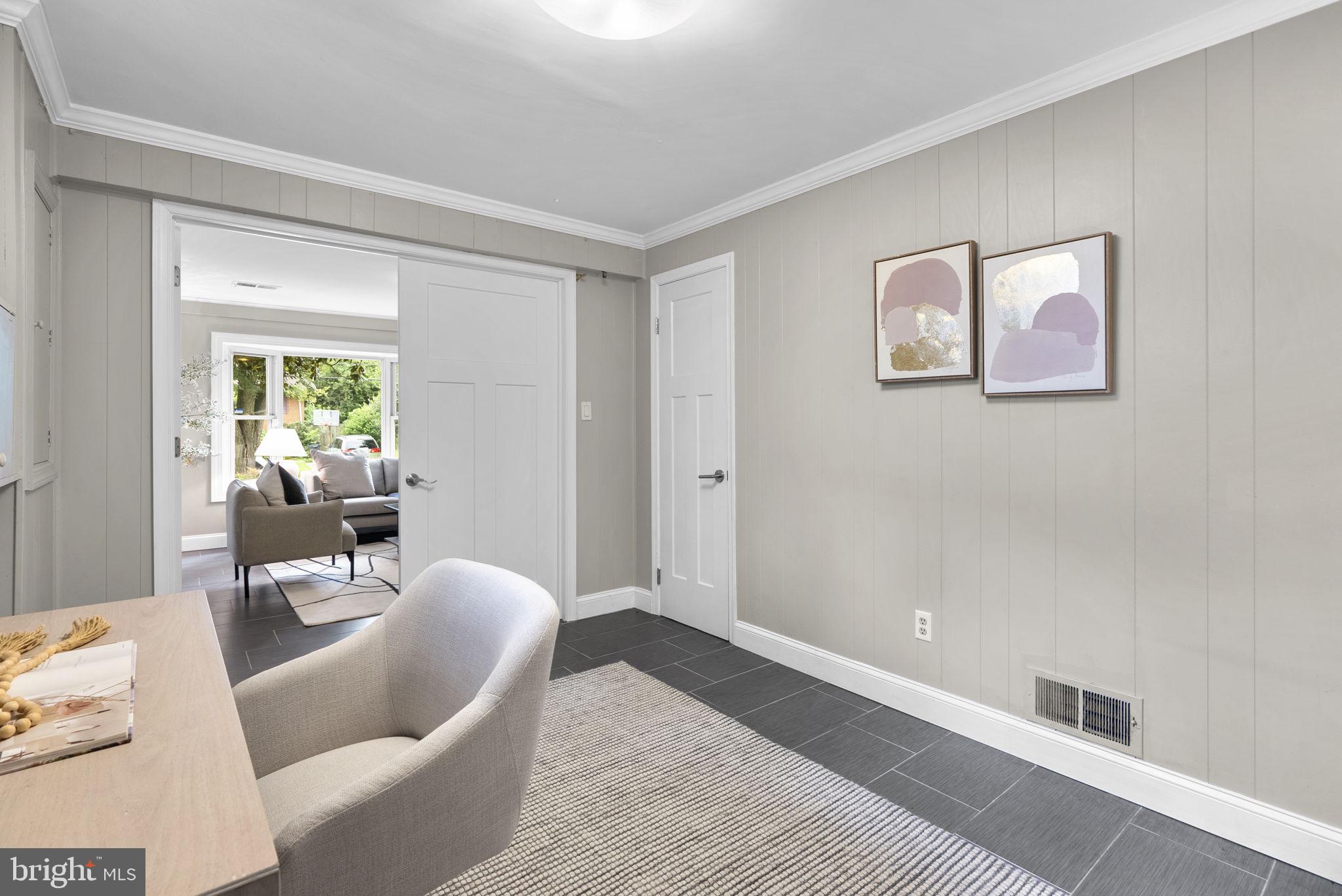 822 LOXFORD TERRACE