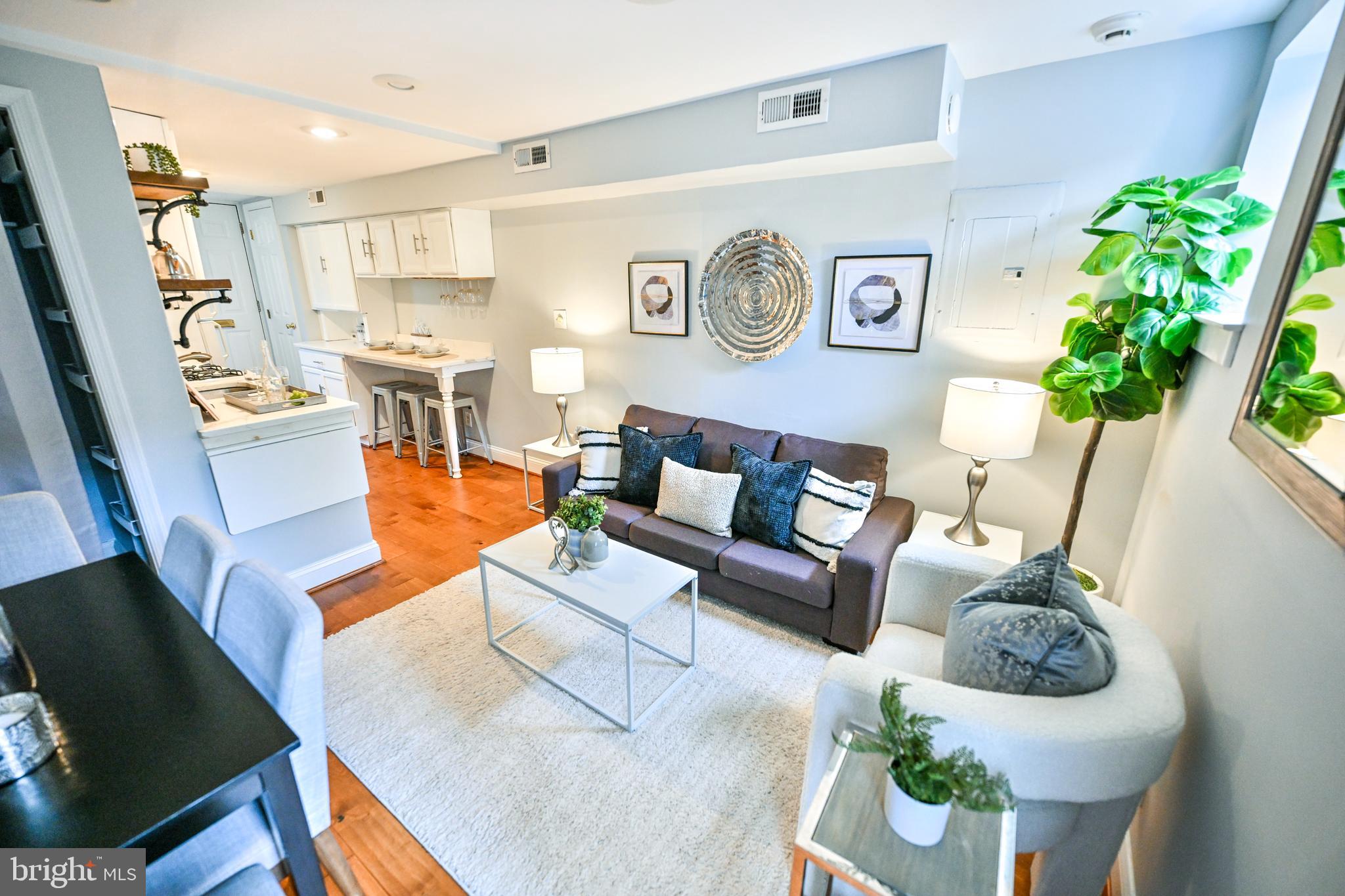 SOUTH BALTIMORE - Residential