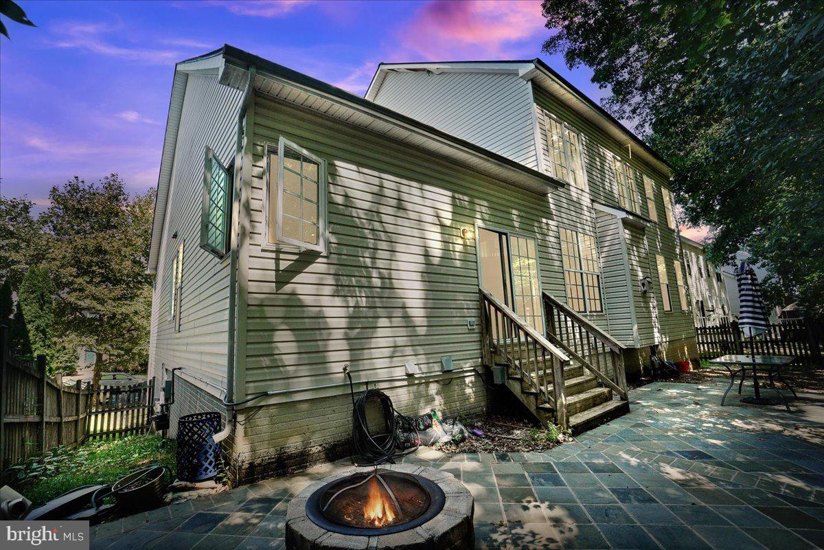 SENECA CROSSING - Residential