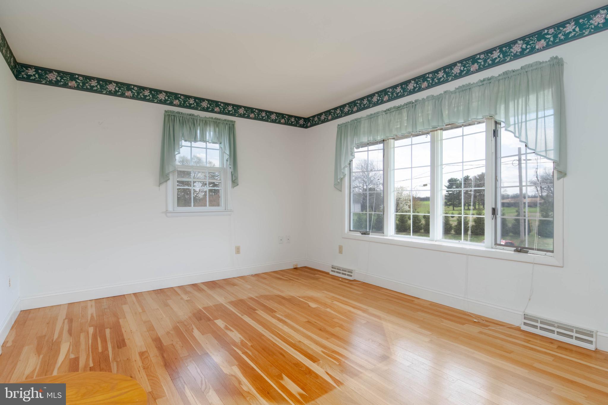 SALEM HEIGHTS - Residential