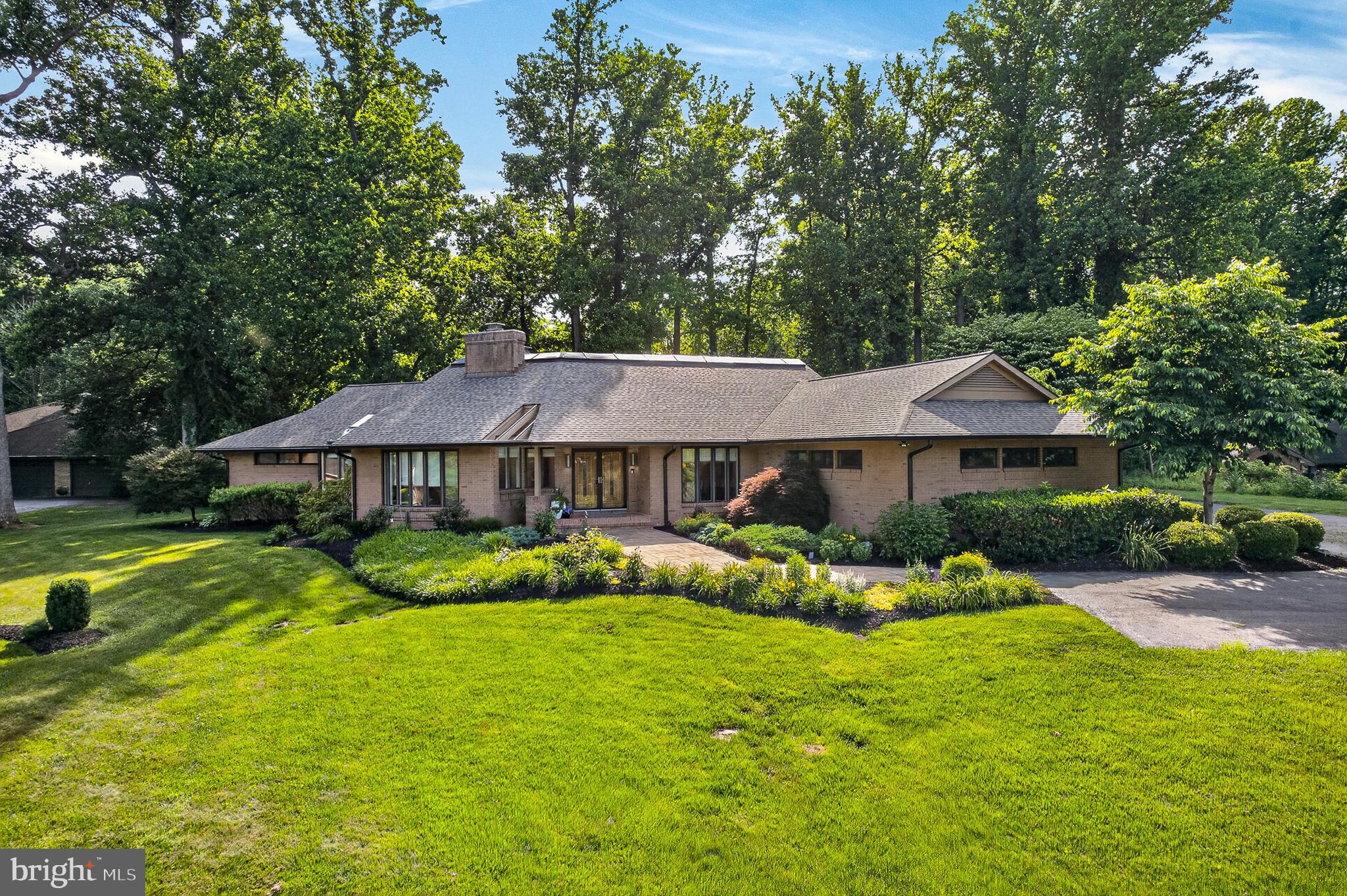 1206 MAZELAND DRIVE