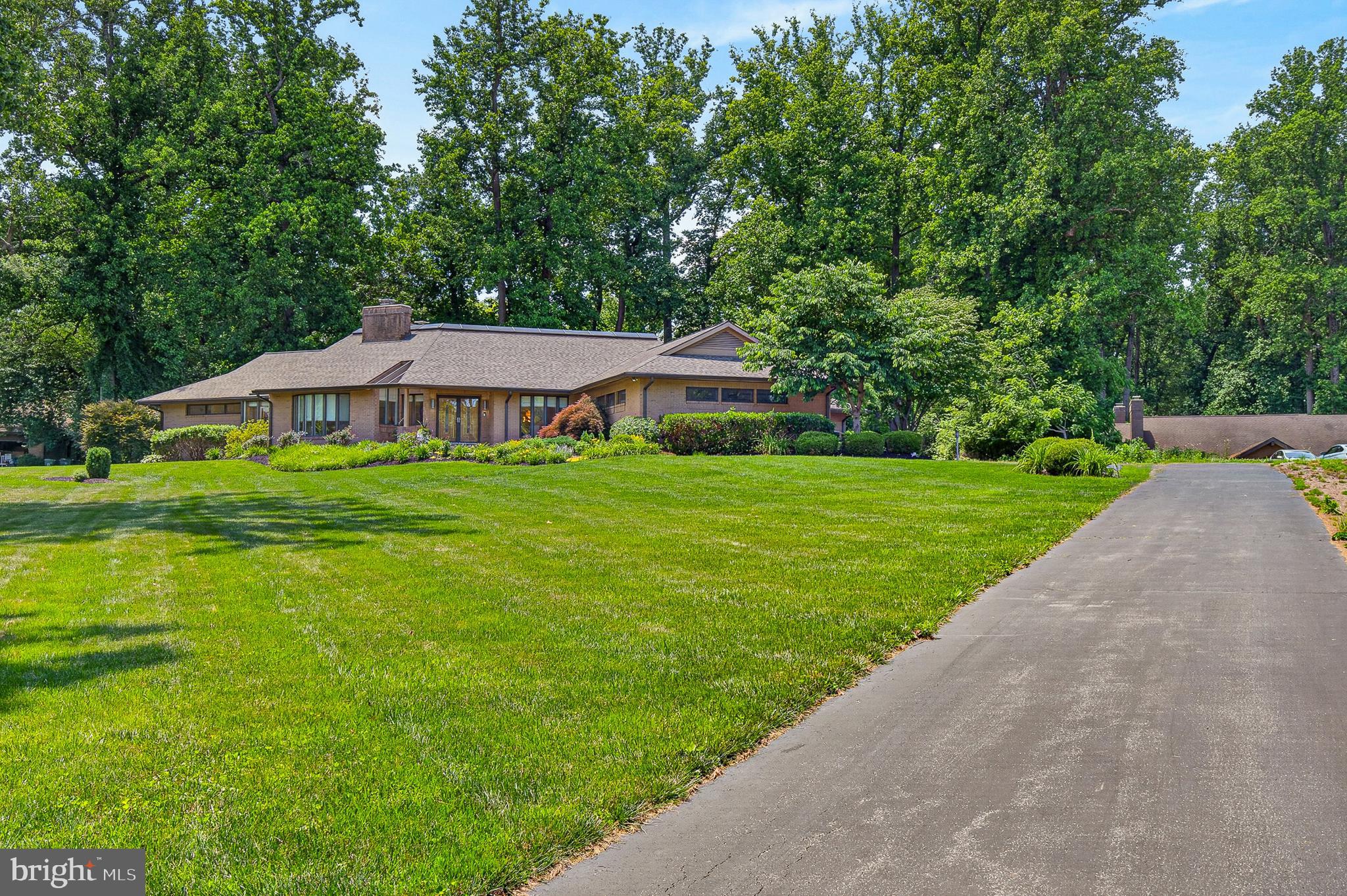 1206 MAZELAND DRIVE
