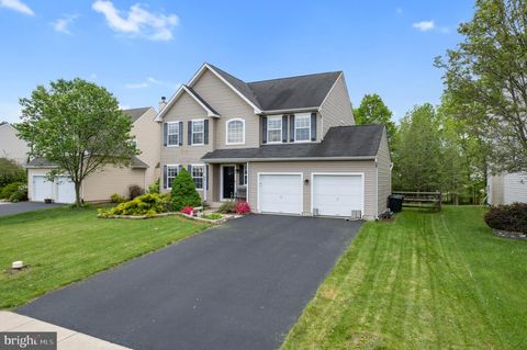 1074 SPRING MEADOW DRIVE QUAKERTOWN PA 18951