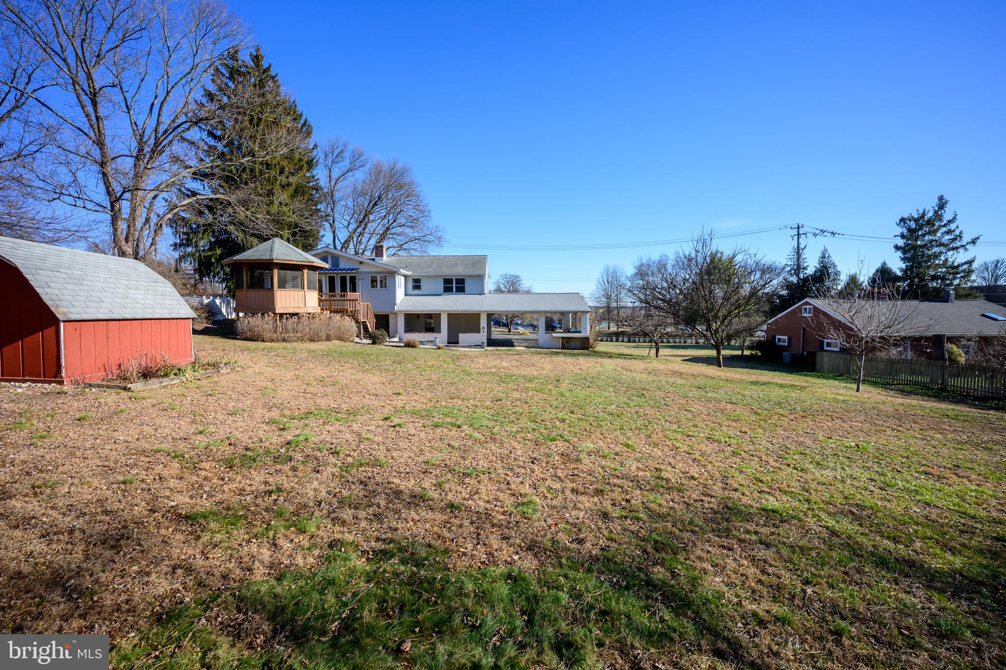 1038 PHOENIXVILLE PIKE