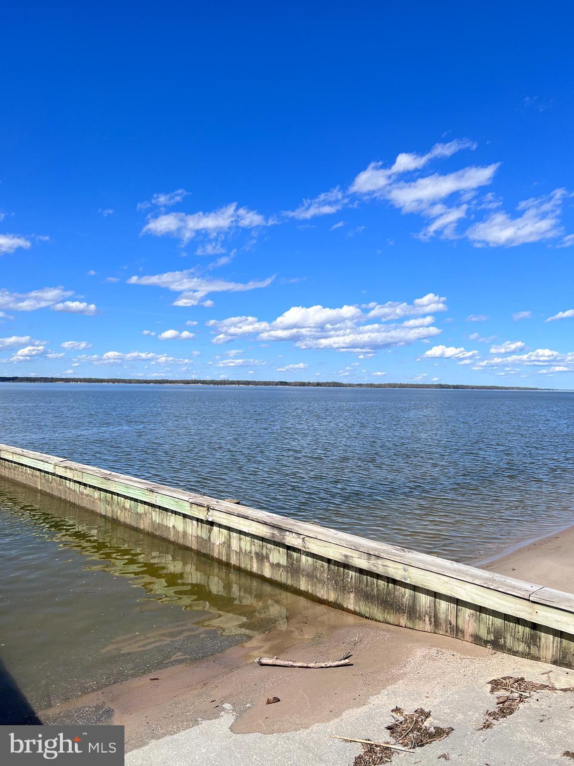 POTOMAC LANDING - Land