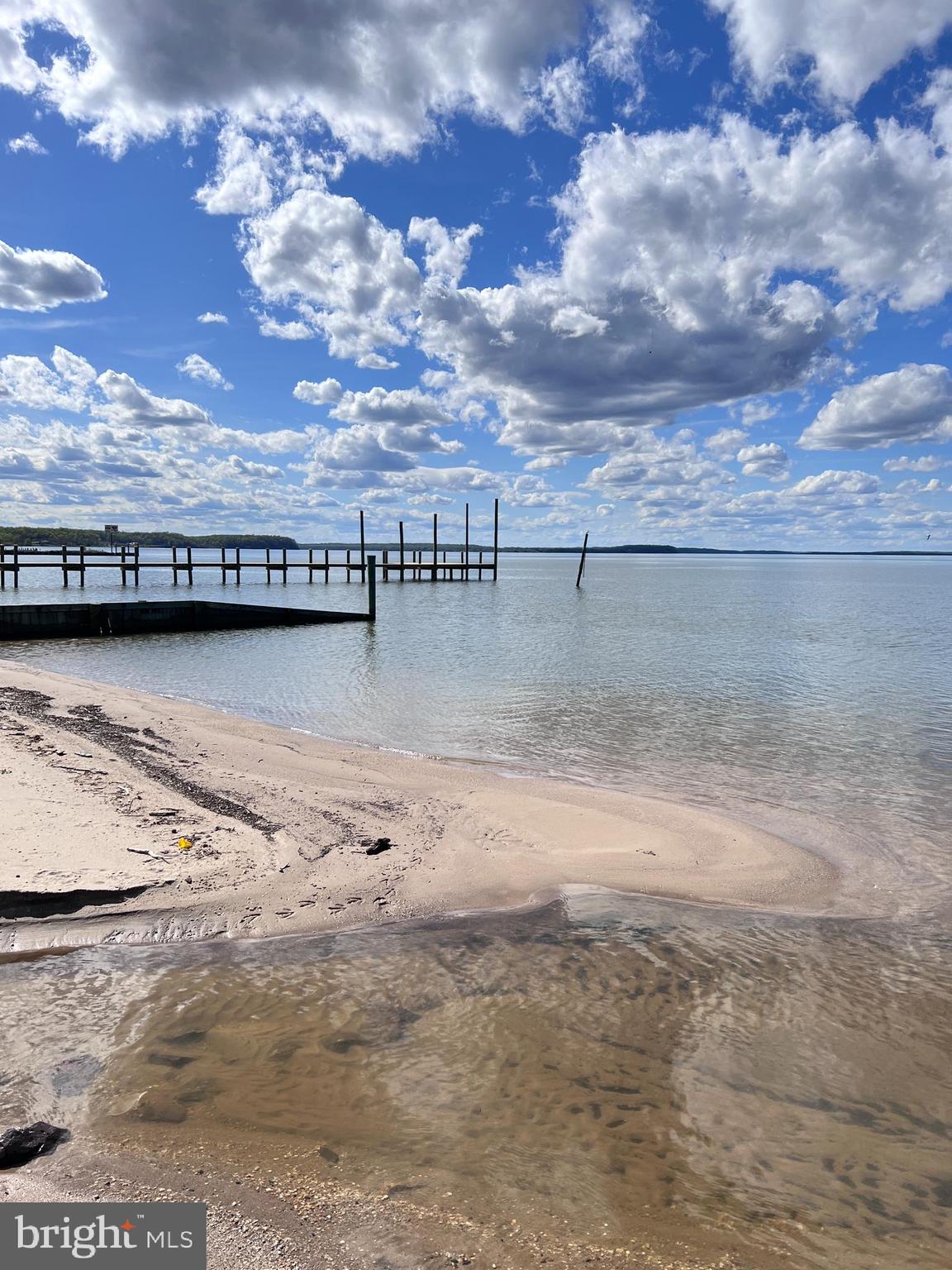 POTOMAC LANDING - Land