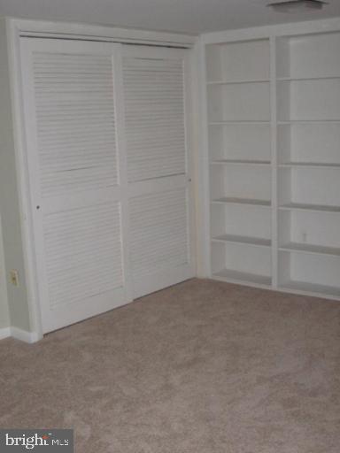 VILLAGE OF OWEN BROWN - Residential