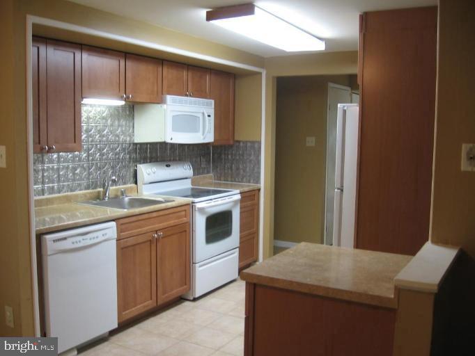 VILLAGE OF OWEN BROWN - Residential