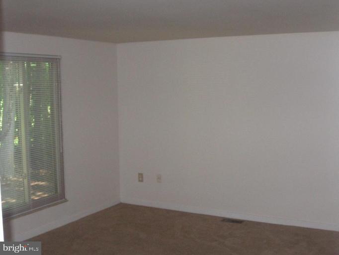 VILLAGE OF OWEN BROWN - Residential