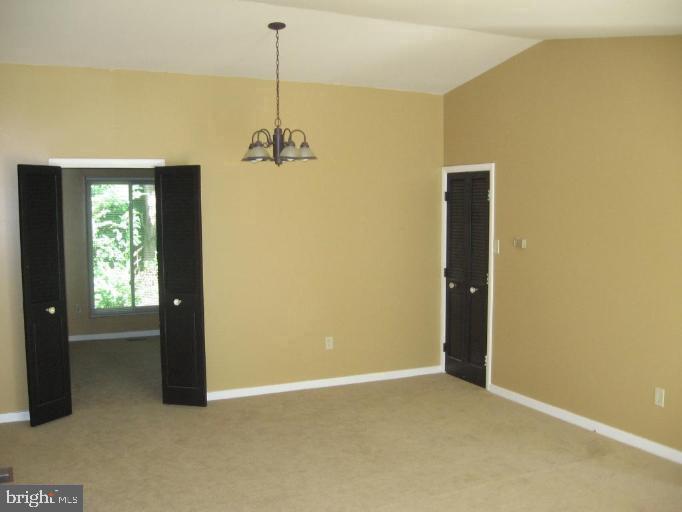 VILLAGE OF OWEN BROWN - Residential