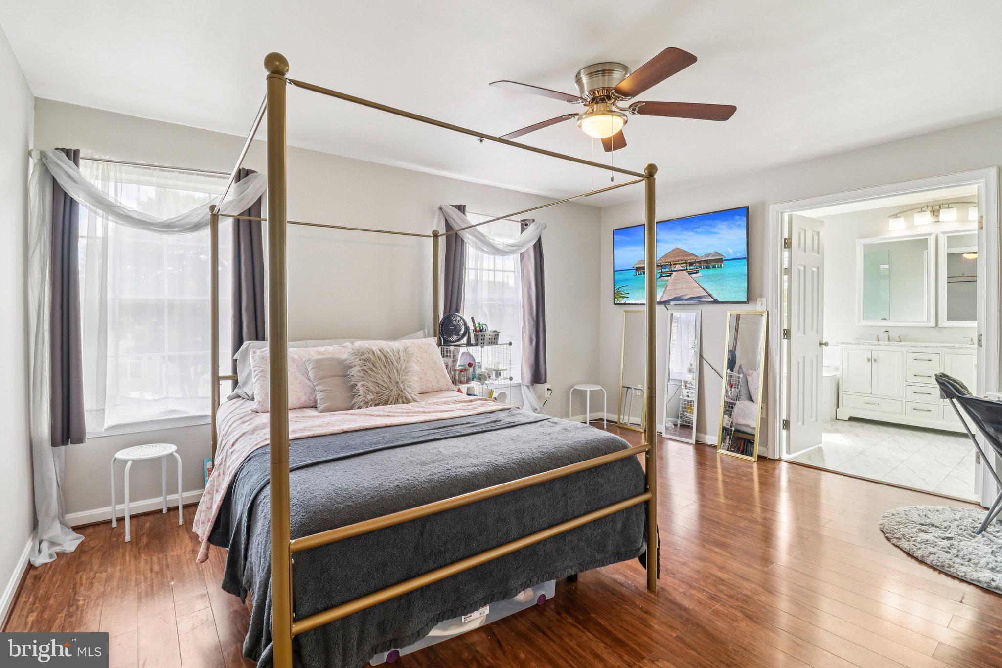 COLLINGTON STATION - Residential