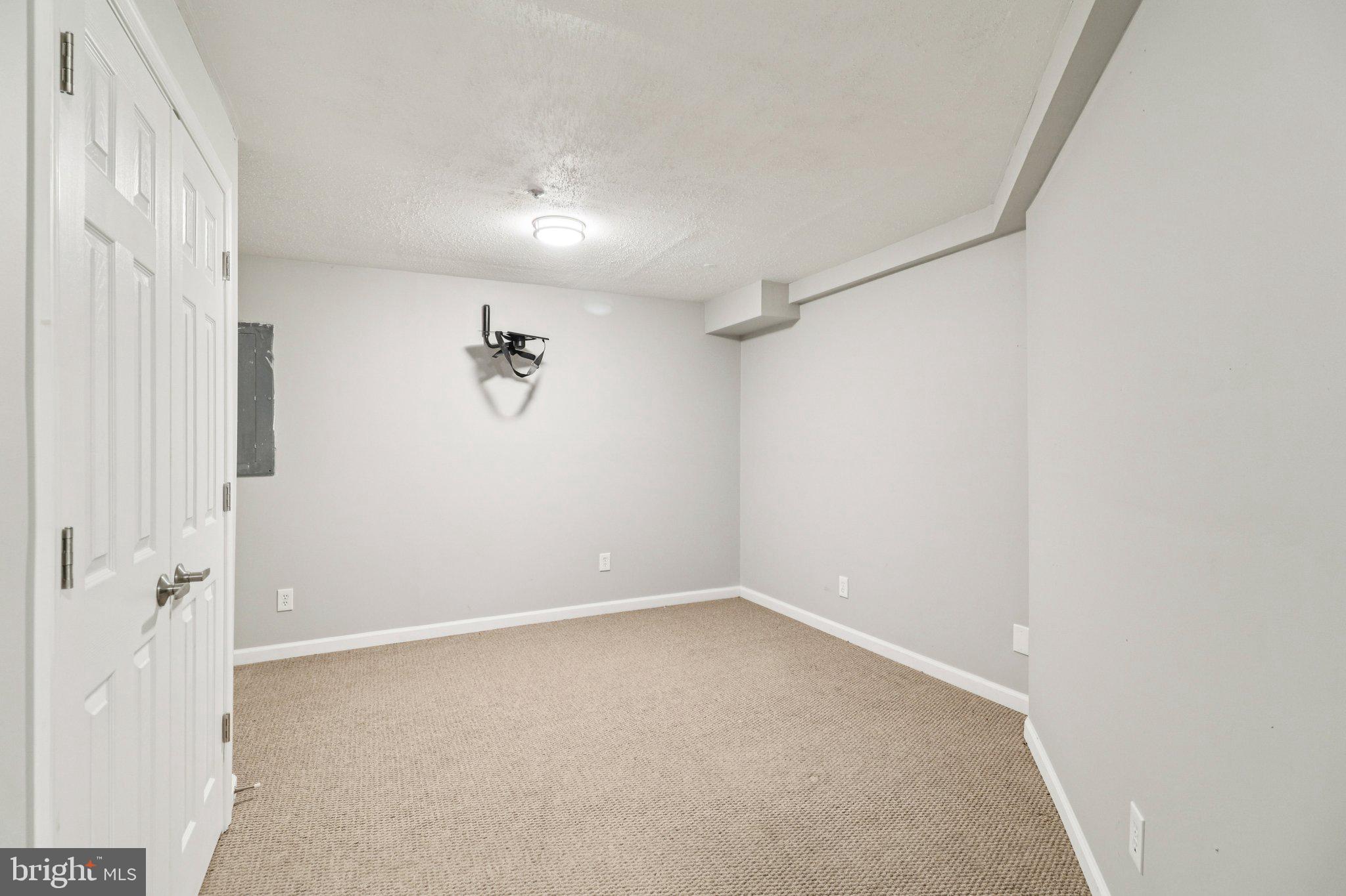 COLLINGTON STATION - Residential