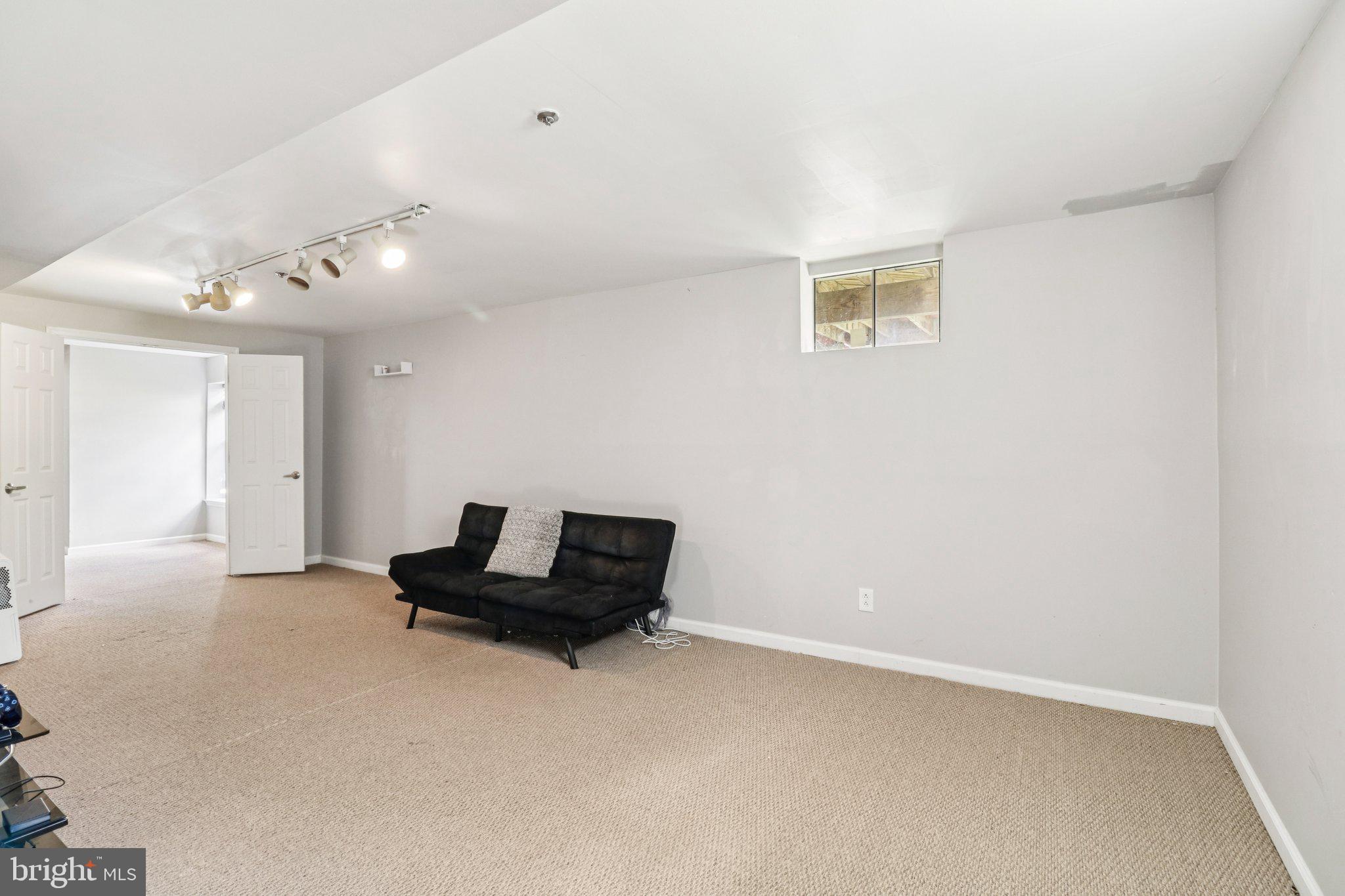 COLLINGTON STATION - Residential