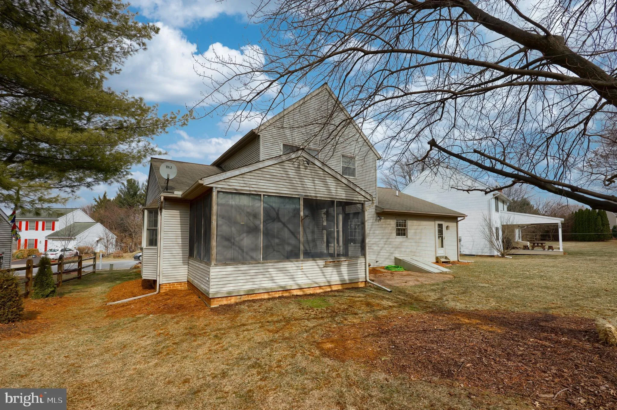 Lancaster, Pennsylvania 17601, United States, 3 Bedrooms Bedrooms, ,3 BathroomsBathrooms,Residential,Pending,81333