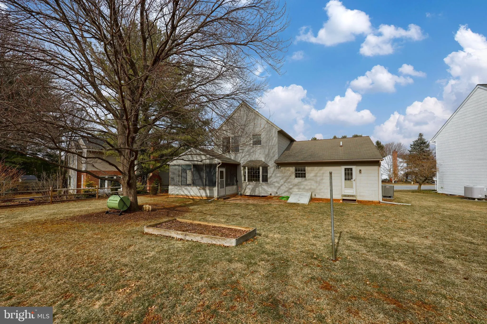 Lancaster, Pennsylvania 17601, United States, 3 Bedrooms Bedrooms, ,3 BathroomsBathrooms,Residential,Pending,81333