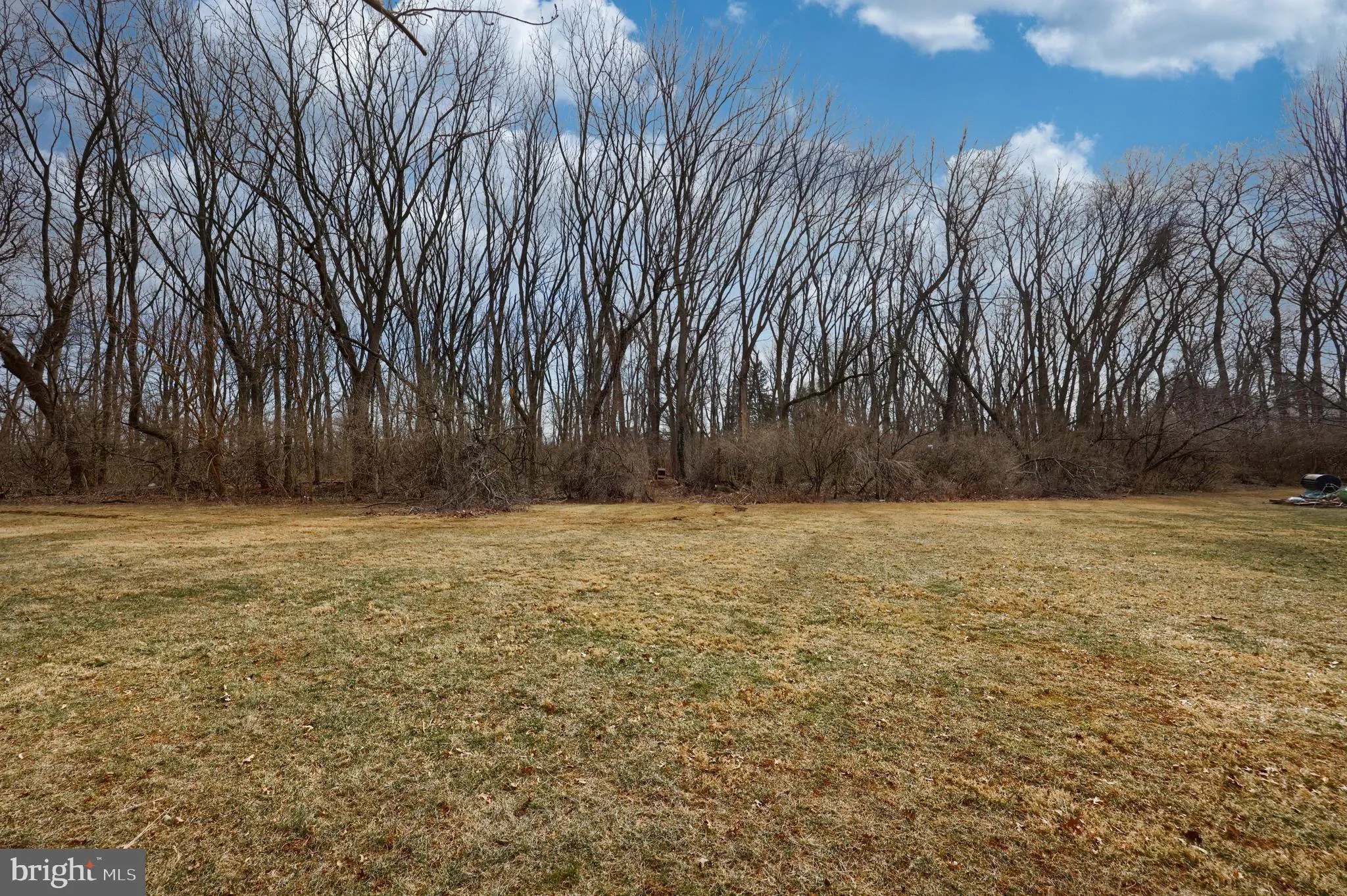 Lancaster, Pennsylvania 17601, United States, 3 Bedrooms Bedrooms, ,3 BathroomsBathrooms,Residential,Pending,81333