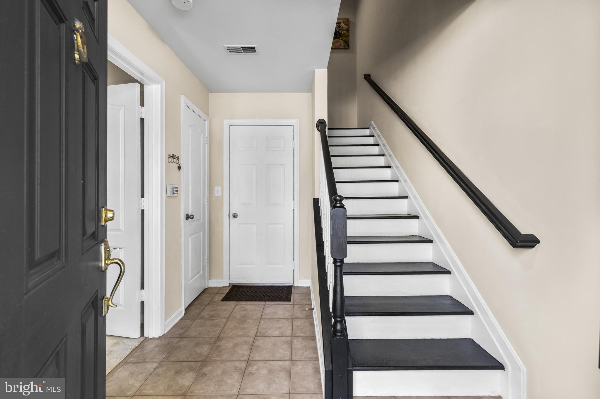 HIGH VIEW AT HUNT VALLEY - Residential