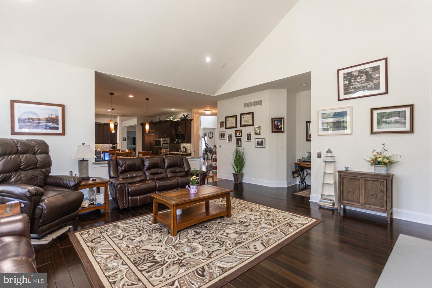 DUTCHESS FARM ESTS - Residential