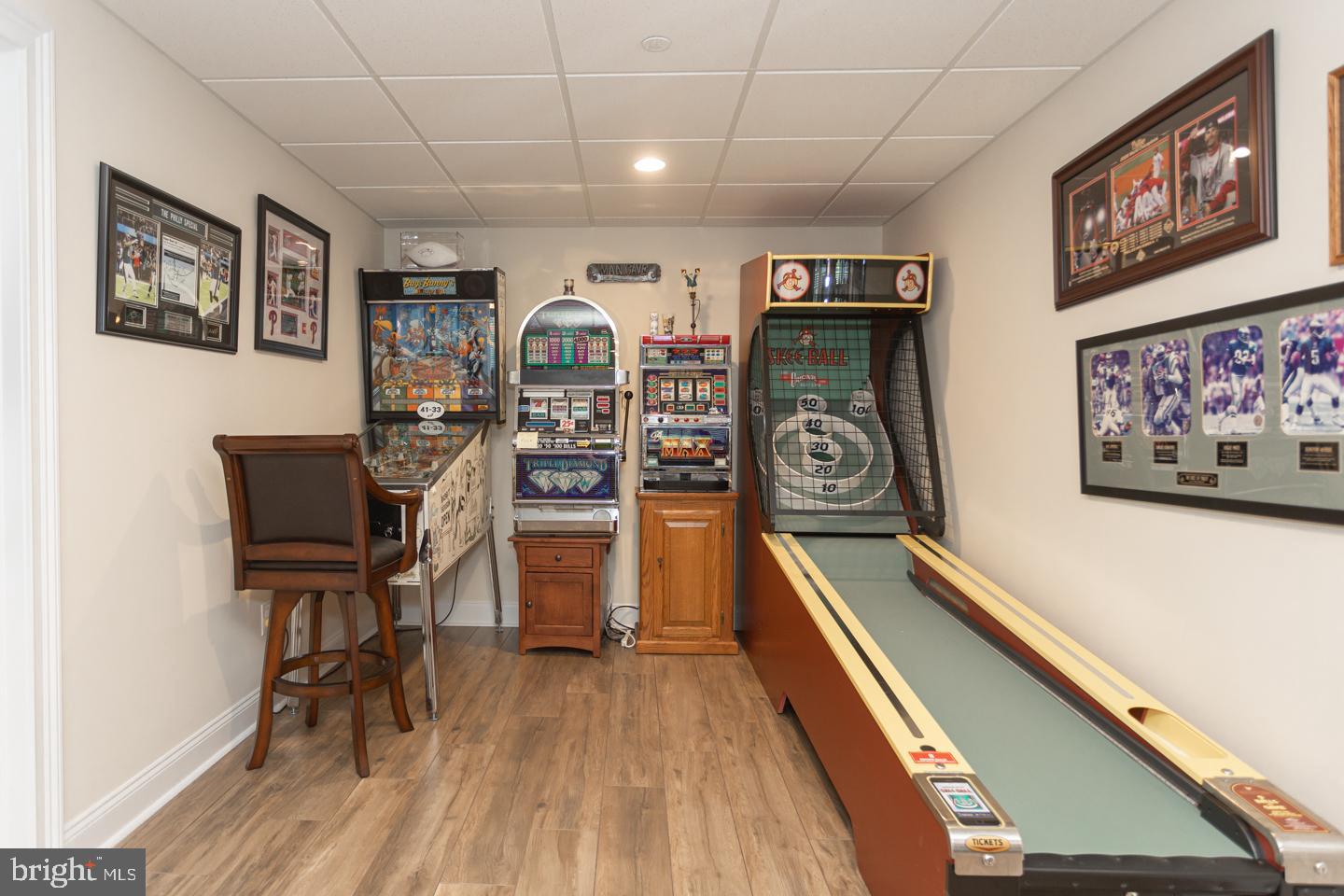 DUTCHESS FARM ESTS - Residential