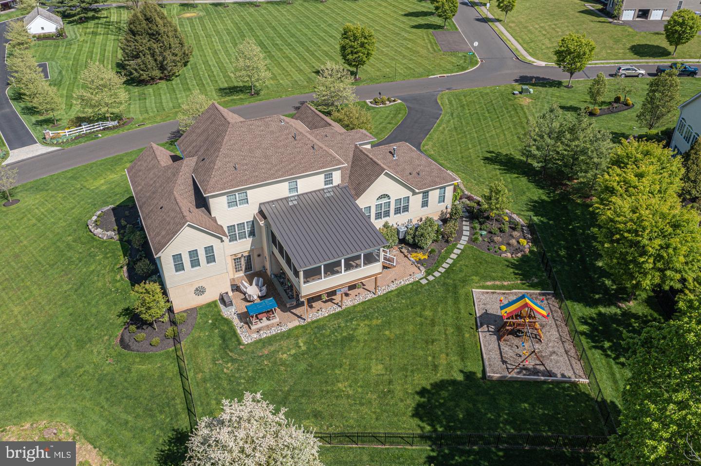 DUTCHESS FARM ESTS - Residential