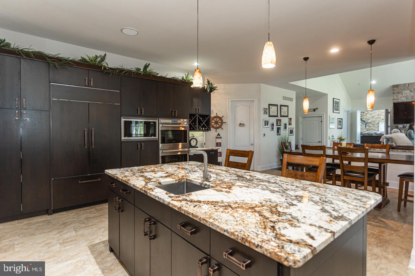 DUTCHESS FARM ESTS - Residential