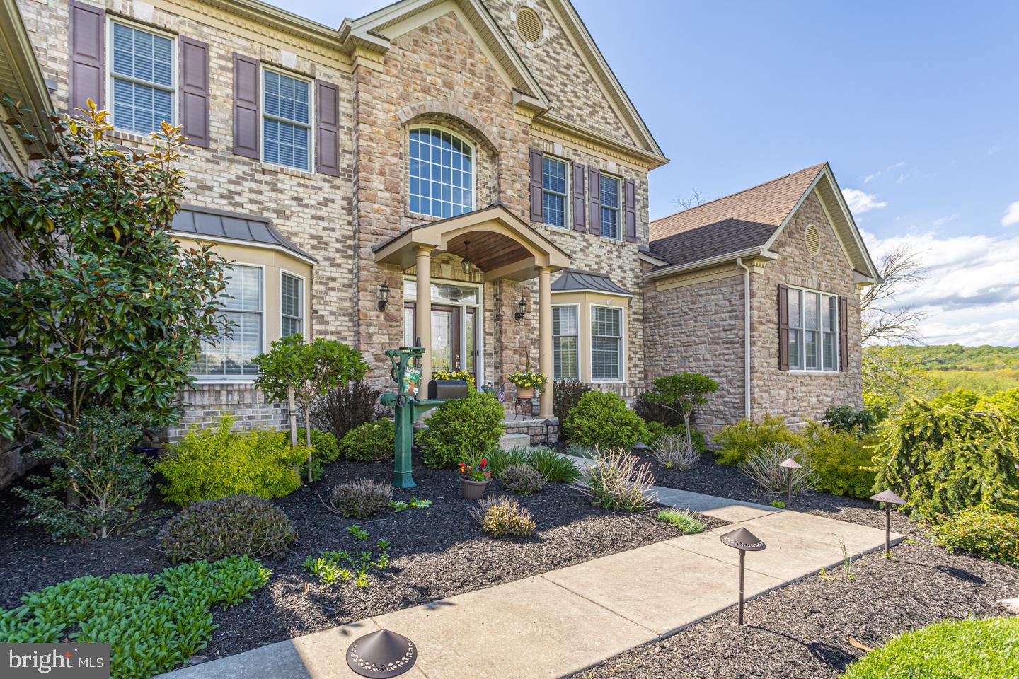 DUTCHESS FARM ESTS - Residential