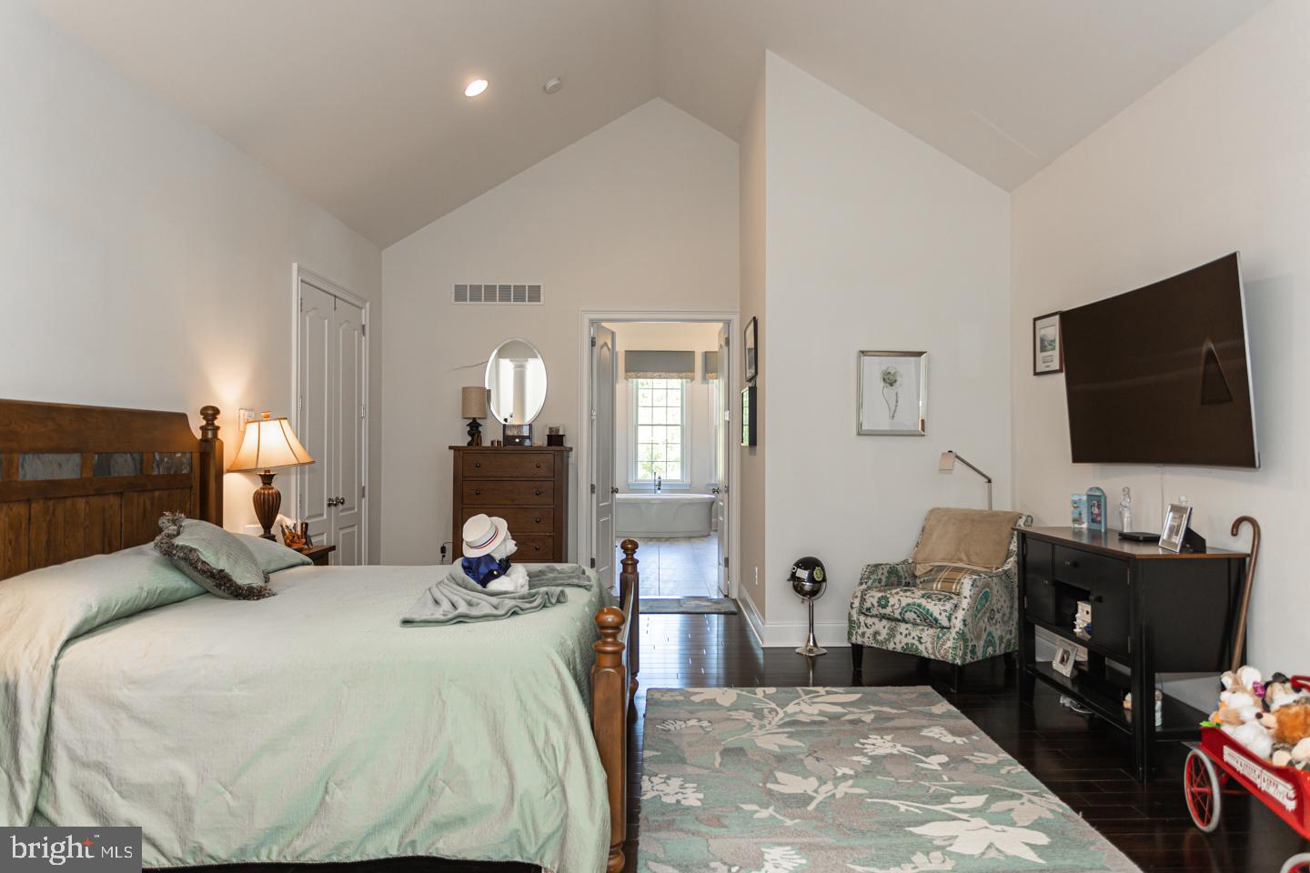 DUTCHESS FARM ESTS - Residential