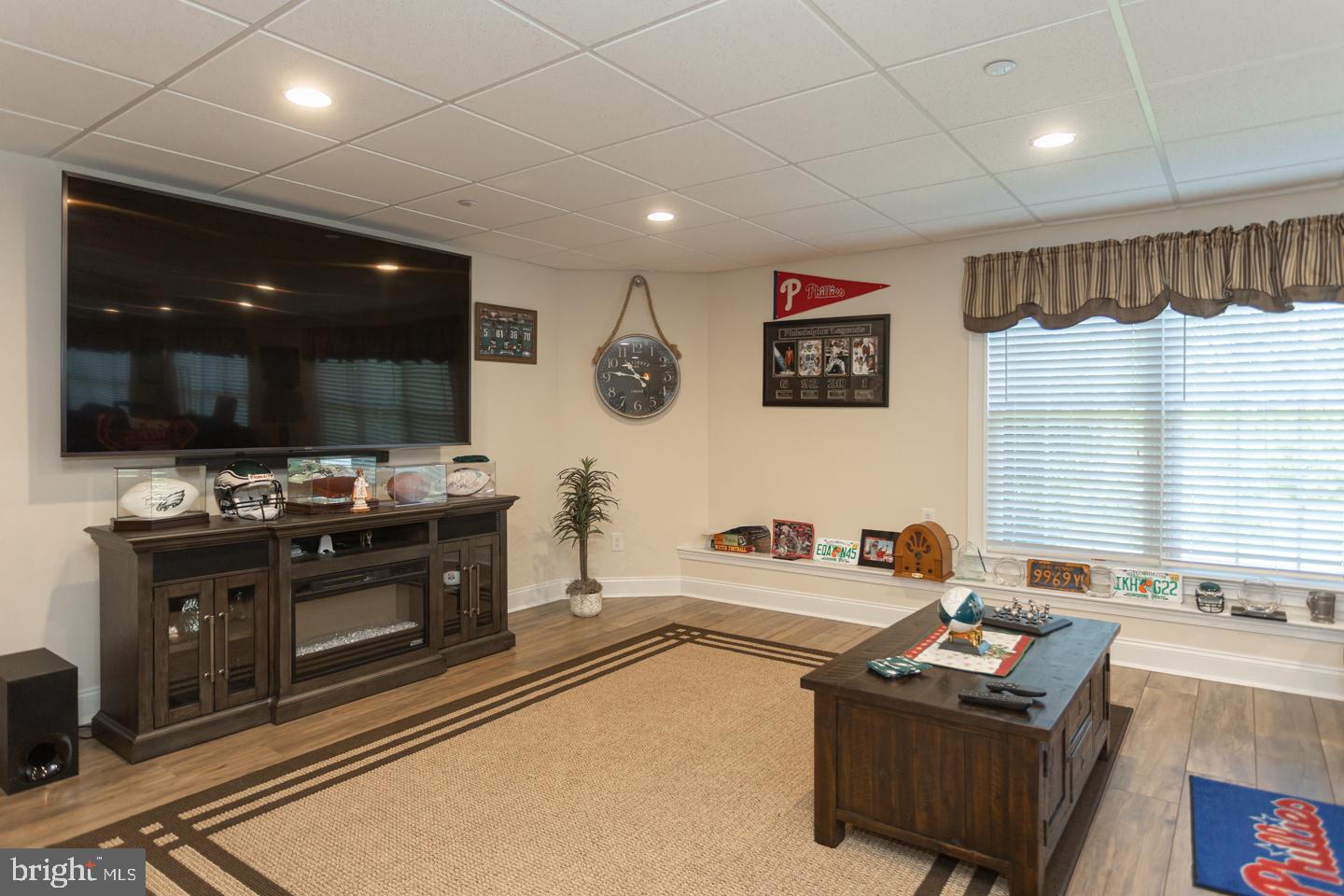 DUTCHESS FARM ESTS - Residential