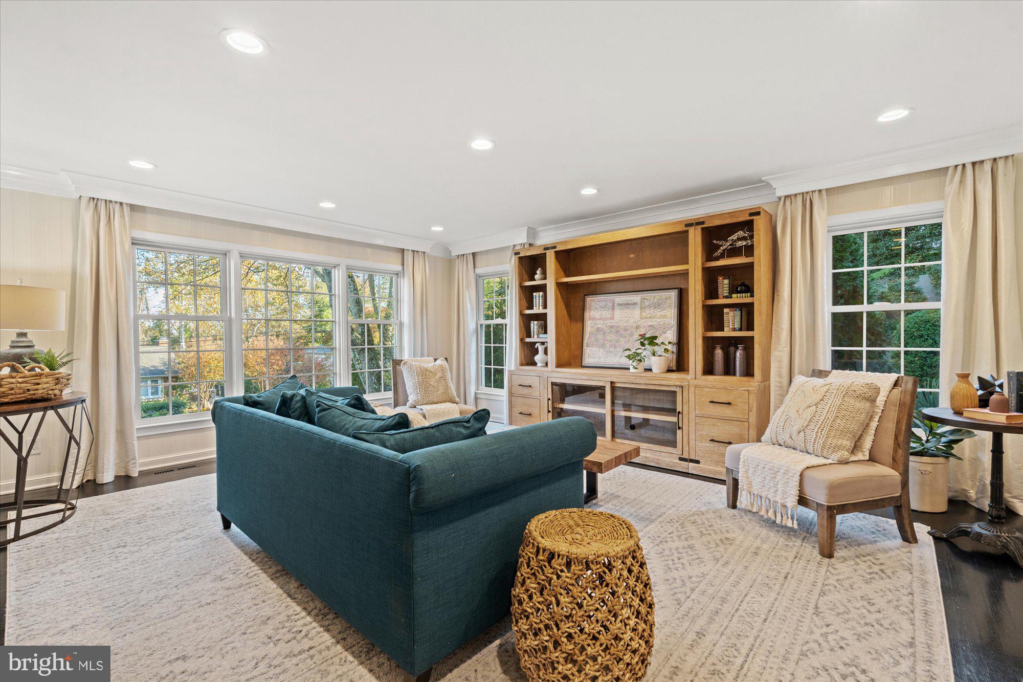 VILLAMAY - Residential