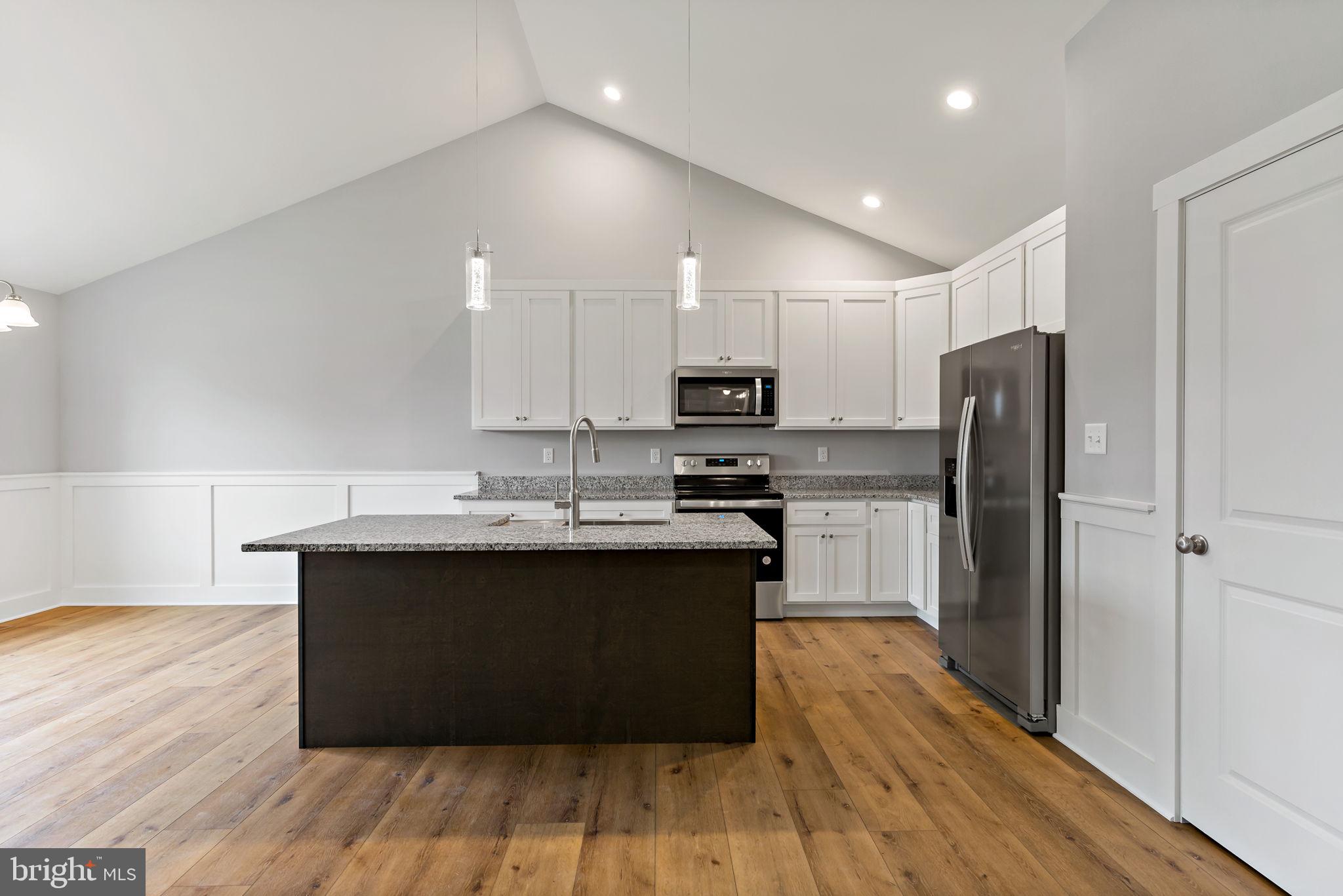 AVON BEND - Residential