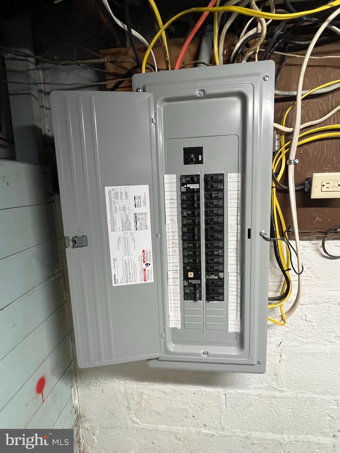 WAYNE HEIGHTS - Residential