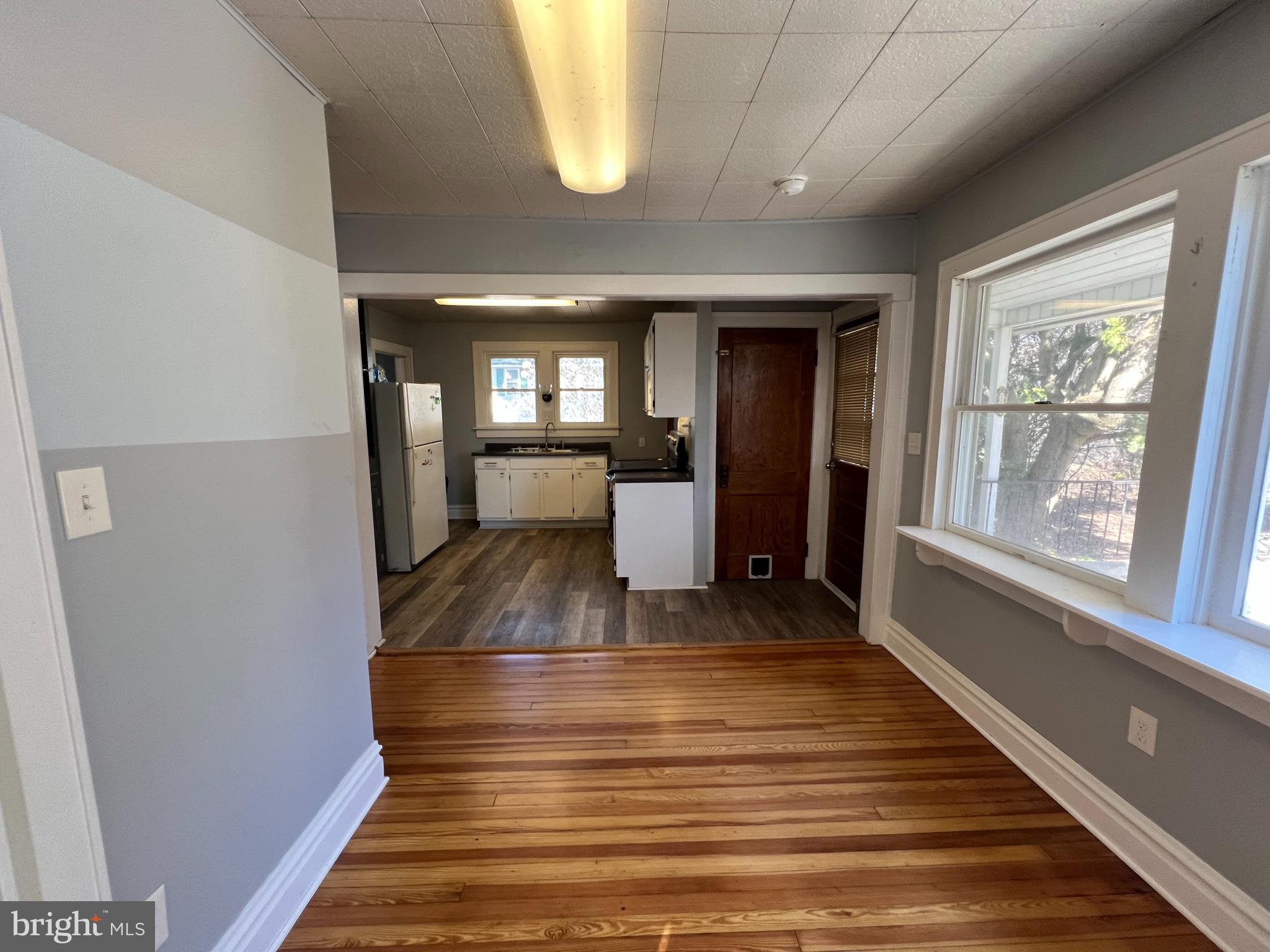 WAYNE HEIGHTS - Residential