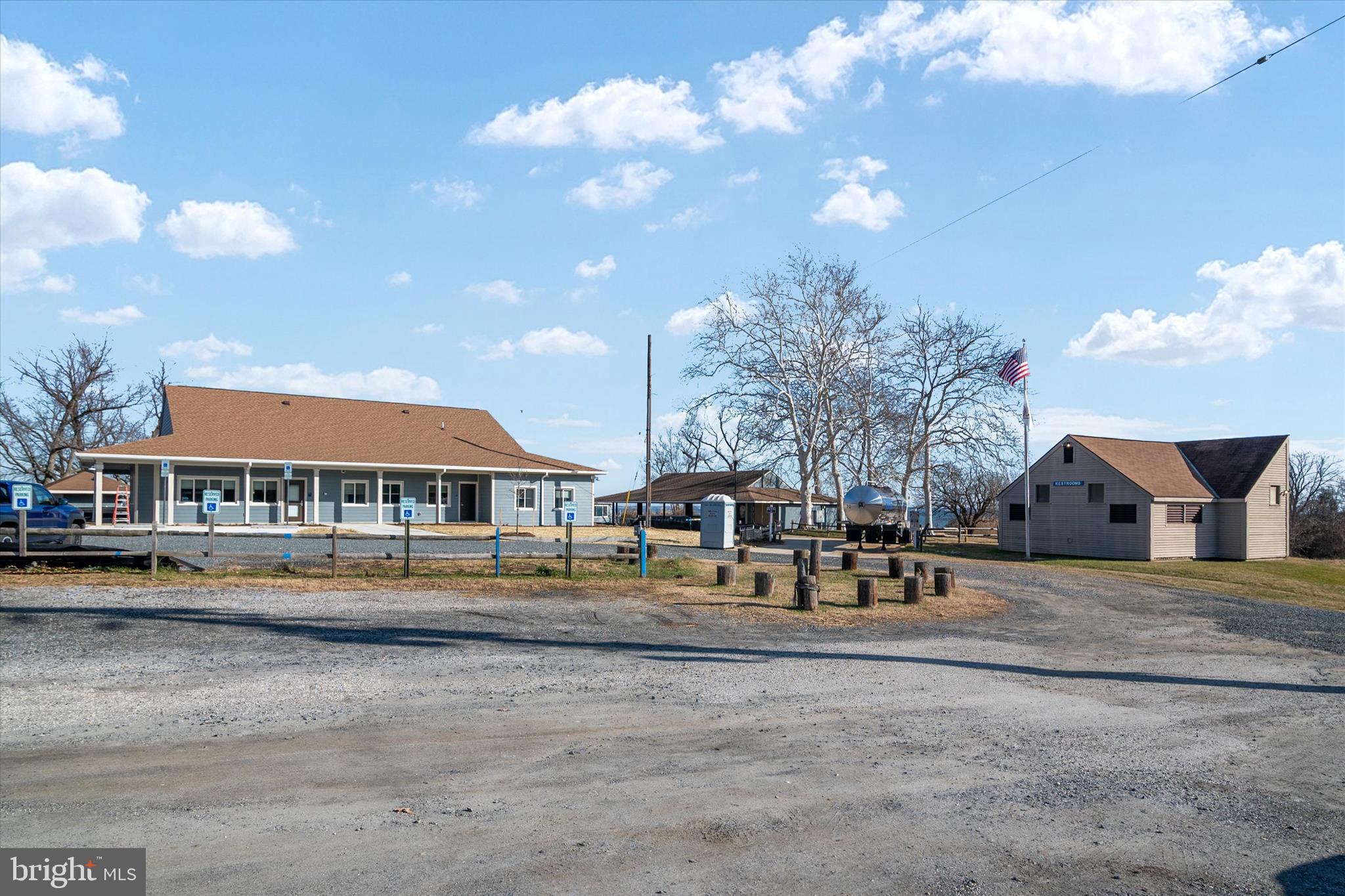 BEVERLEY BEACH - Residential