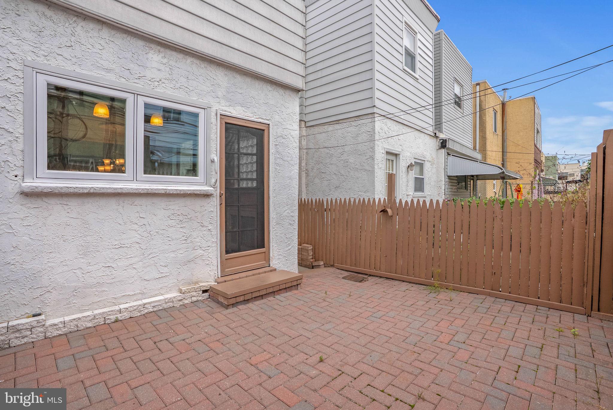 PHILADELPHIA (SOUTH) - Residential