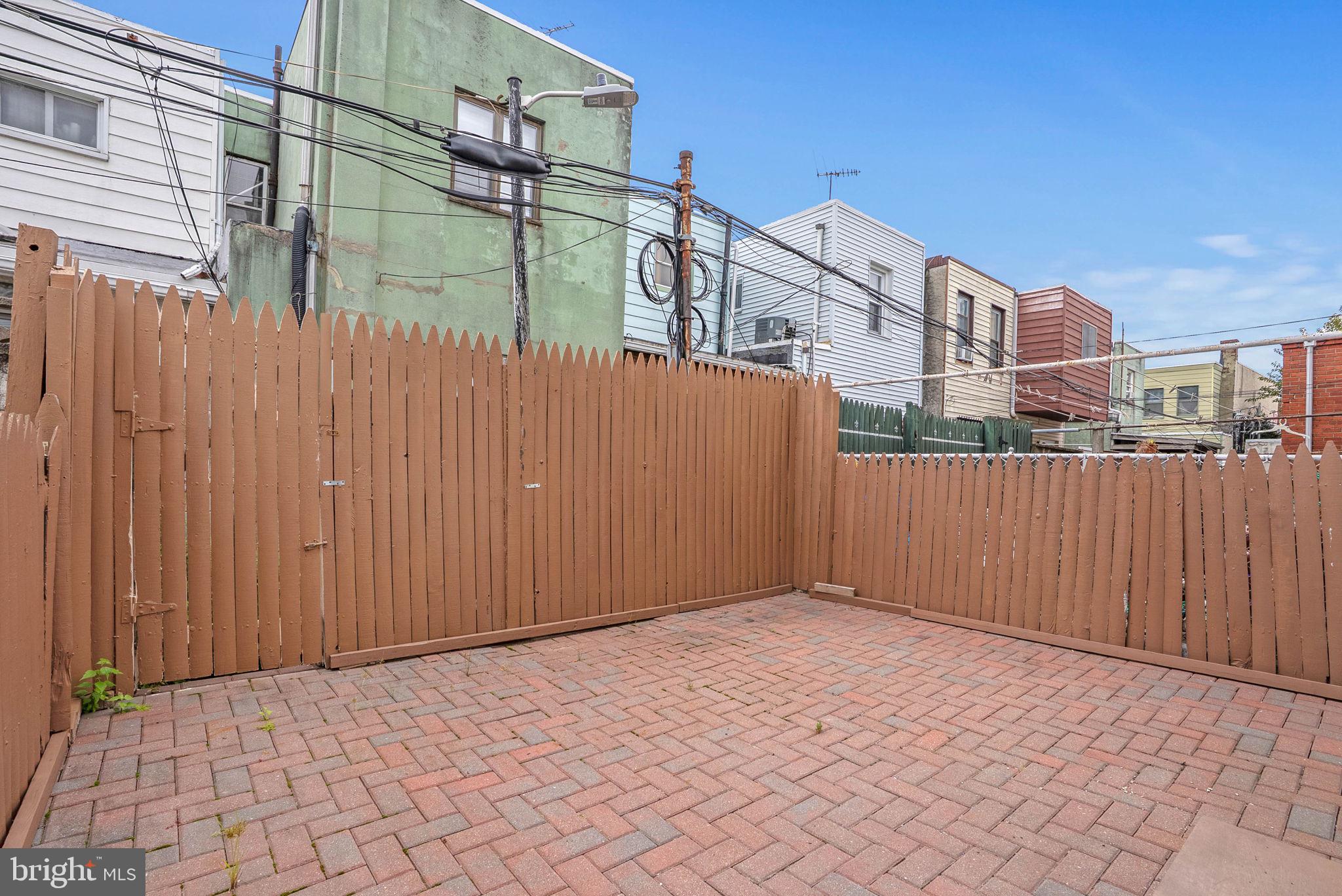 PHILADELPHIA (SOUTH) - Residential