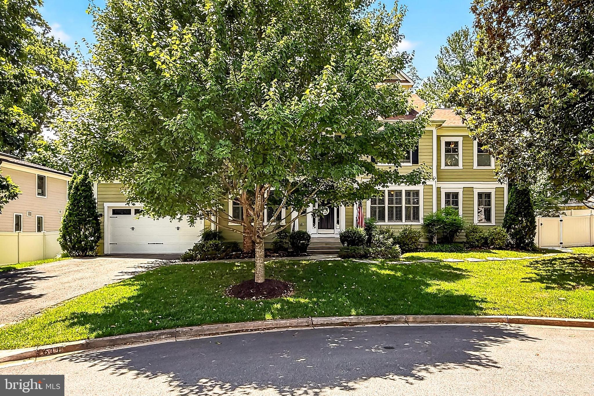 611 OAK HAVEN DRIVE